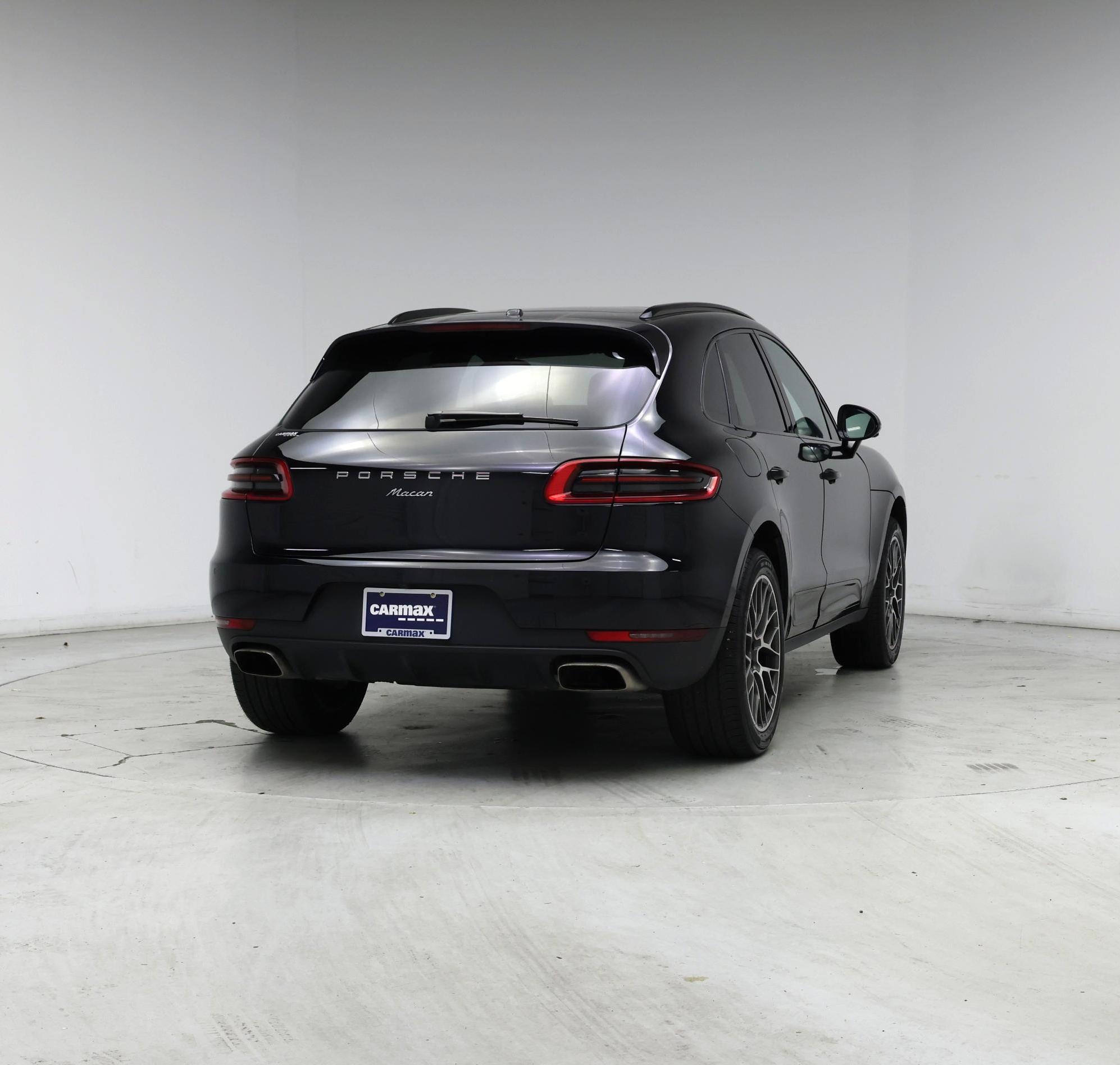 Thumbnail: 2018 Porsche Macan - 8