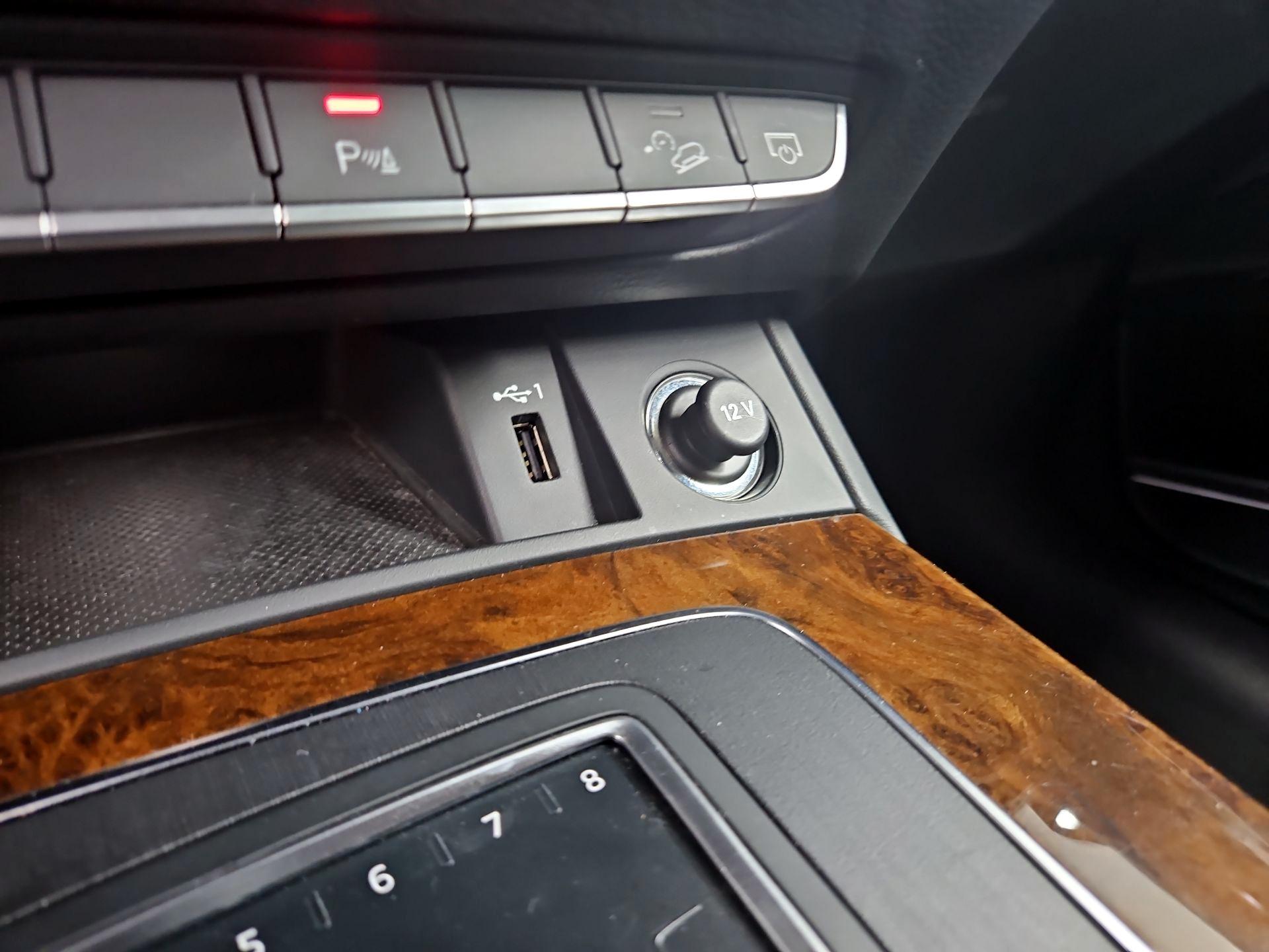 Thumbnail: 2019 Audi Q5 - 19