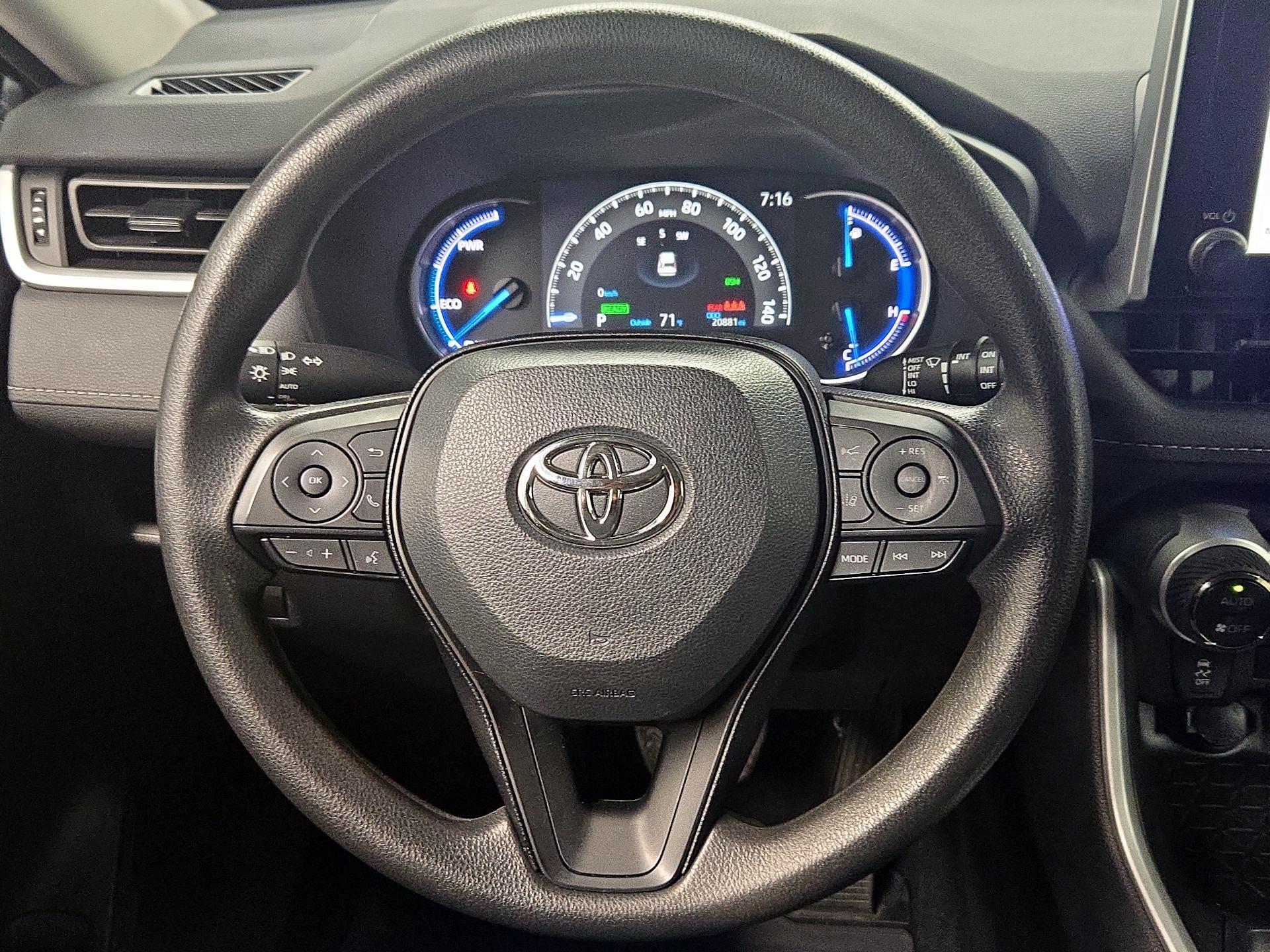 Thumbnail: 2024 Toyota RAV4 - 10