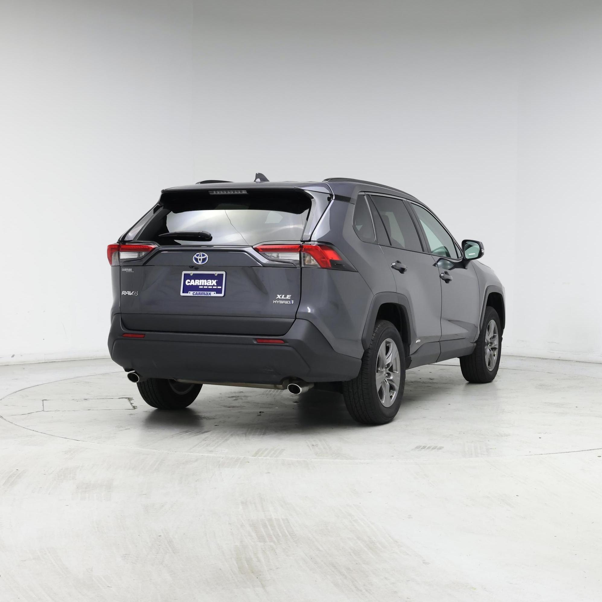 Thumbnail: 2024 Toyota RAV4 - 8