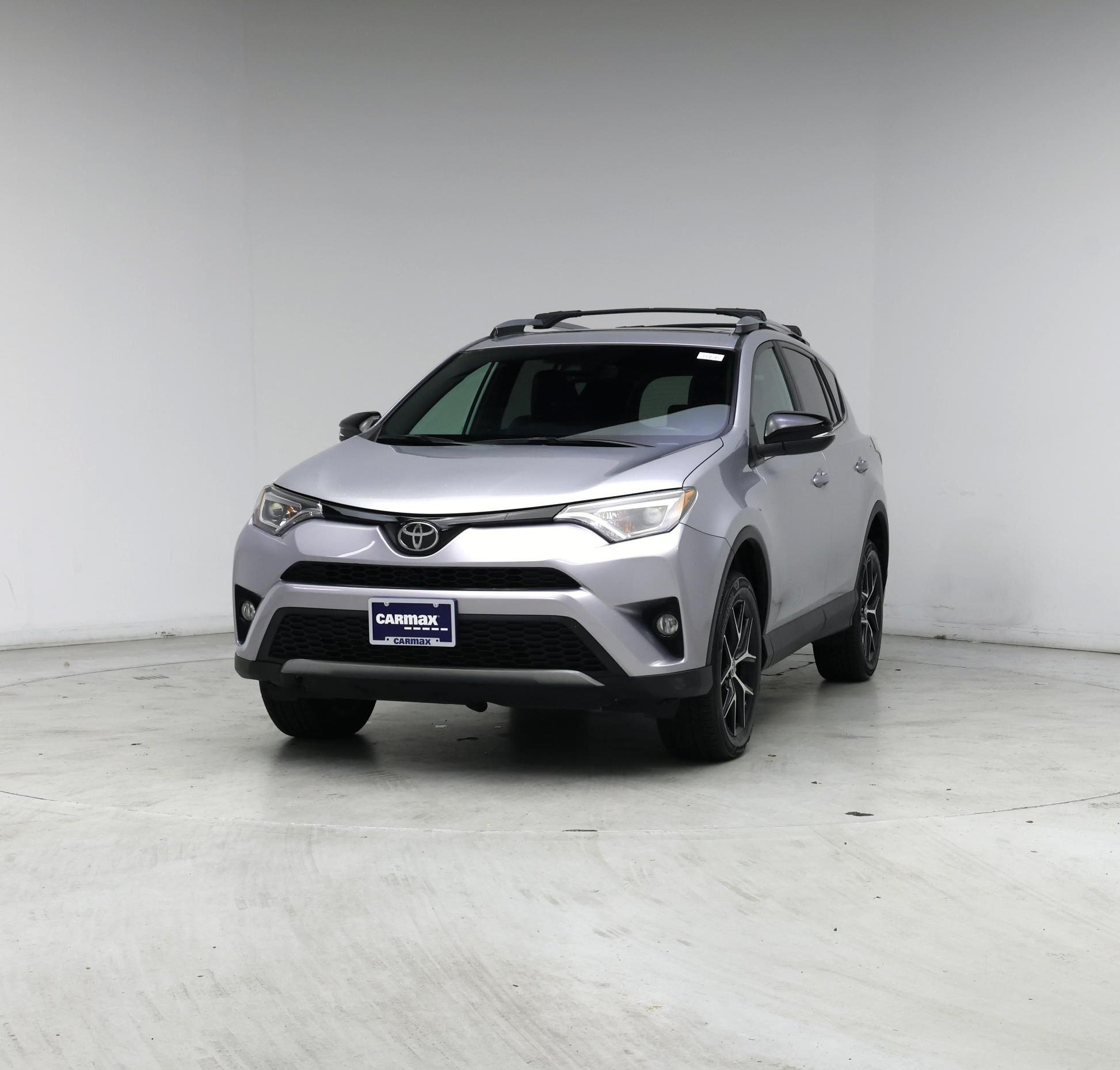 Thumbnail: 2017 Toyota RAV4 - 4