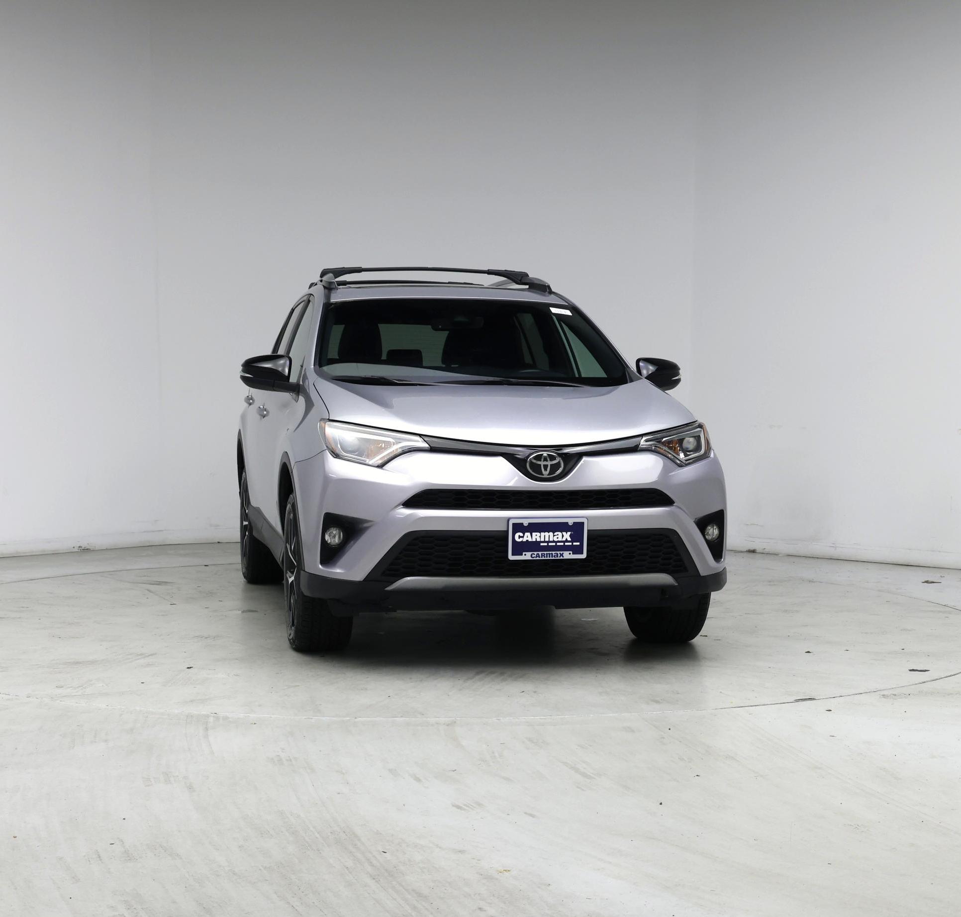 Thumbnail: 2017 Toyota RAV4 - 5