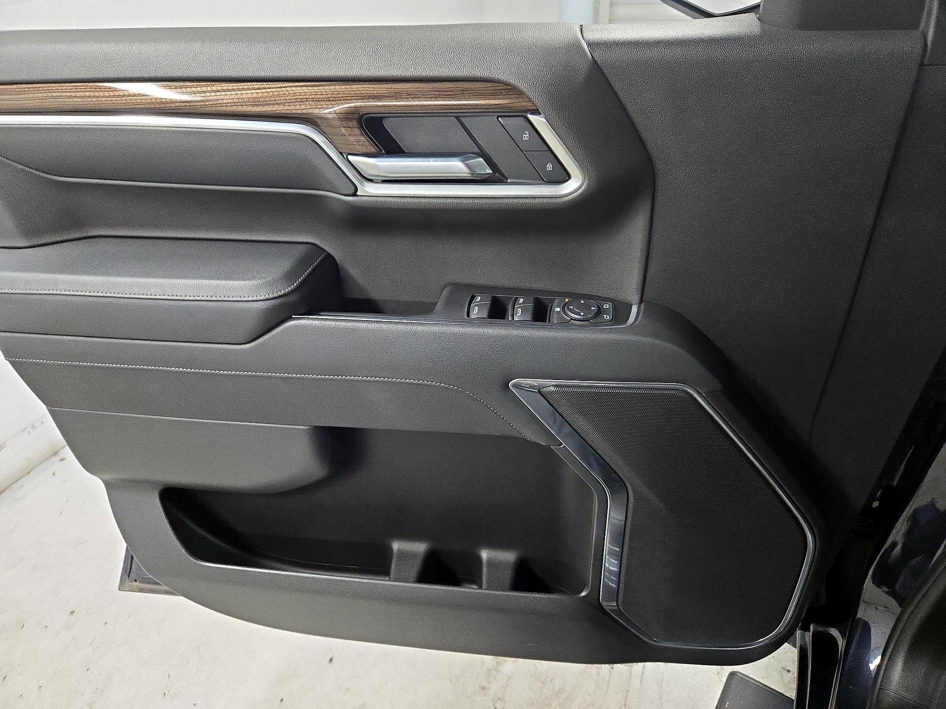 Thumbnail: 2022 Chevrolet Silverado 1500 - 12