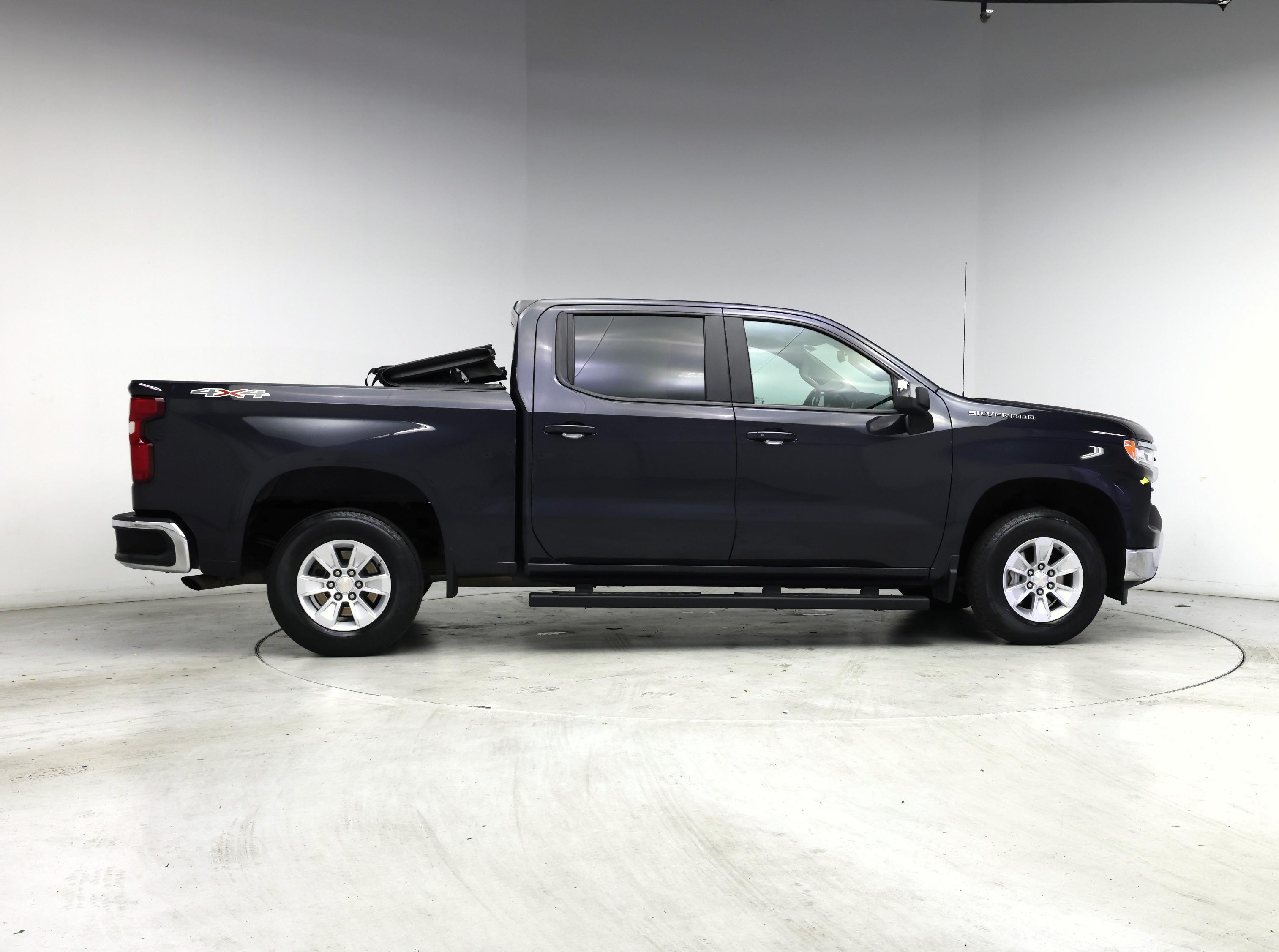 Thumbnail: 2022 Chevrolet Silverado 1500 - 7