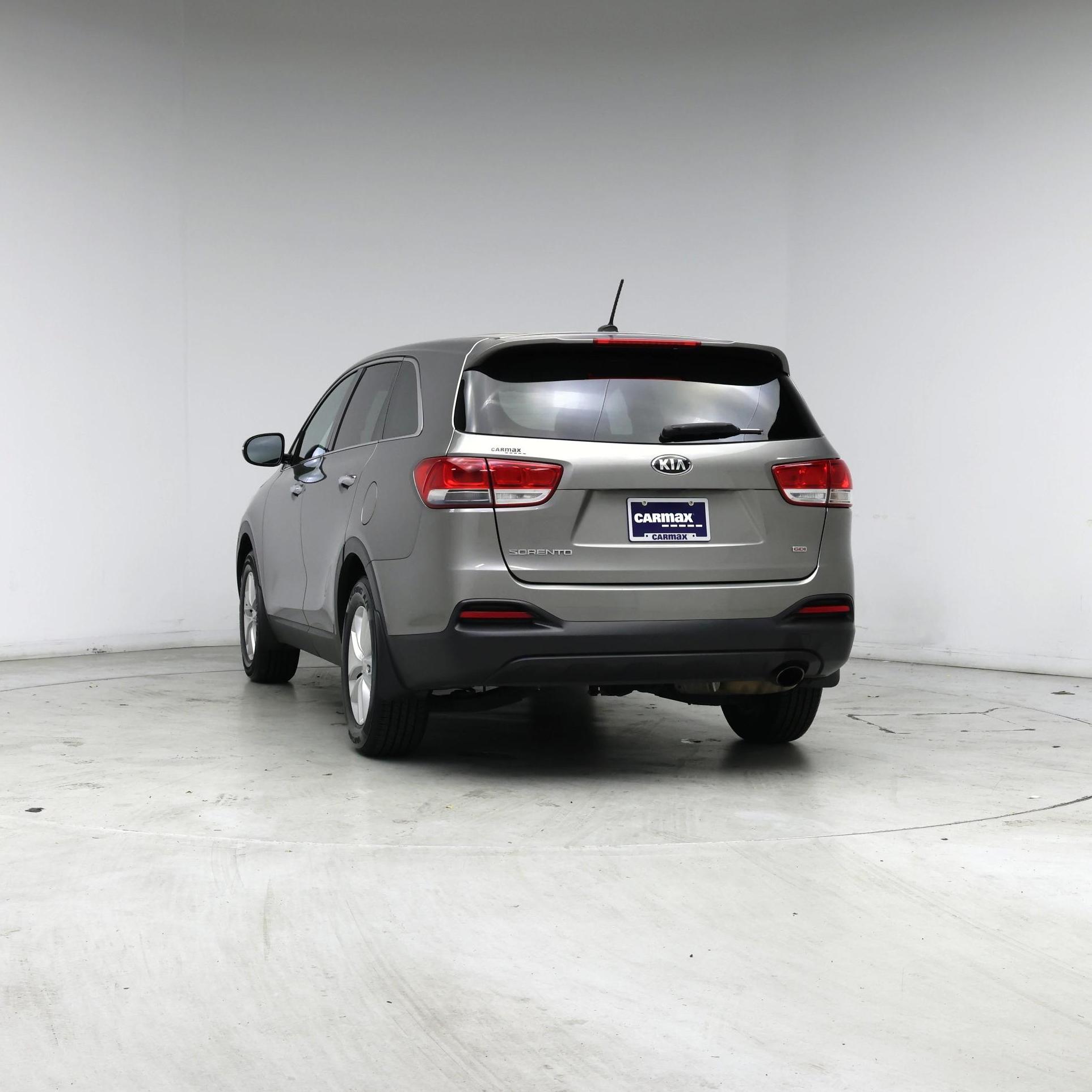 Thumbnail: 2017 Kia Sorento - 6