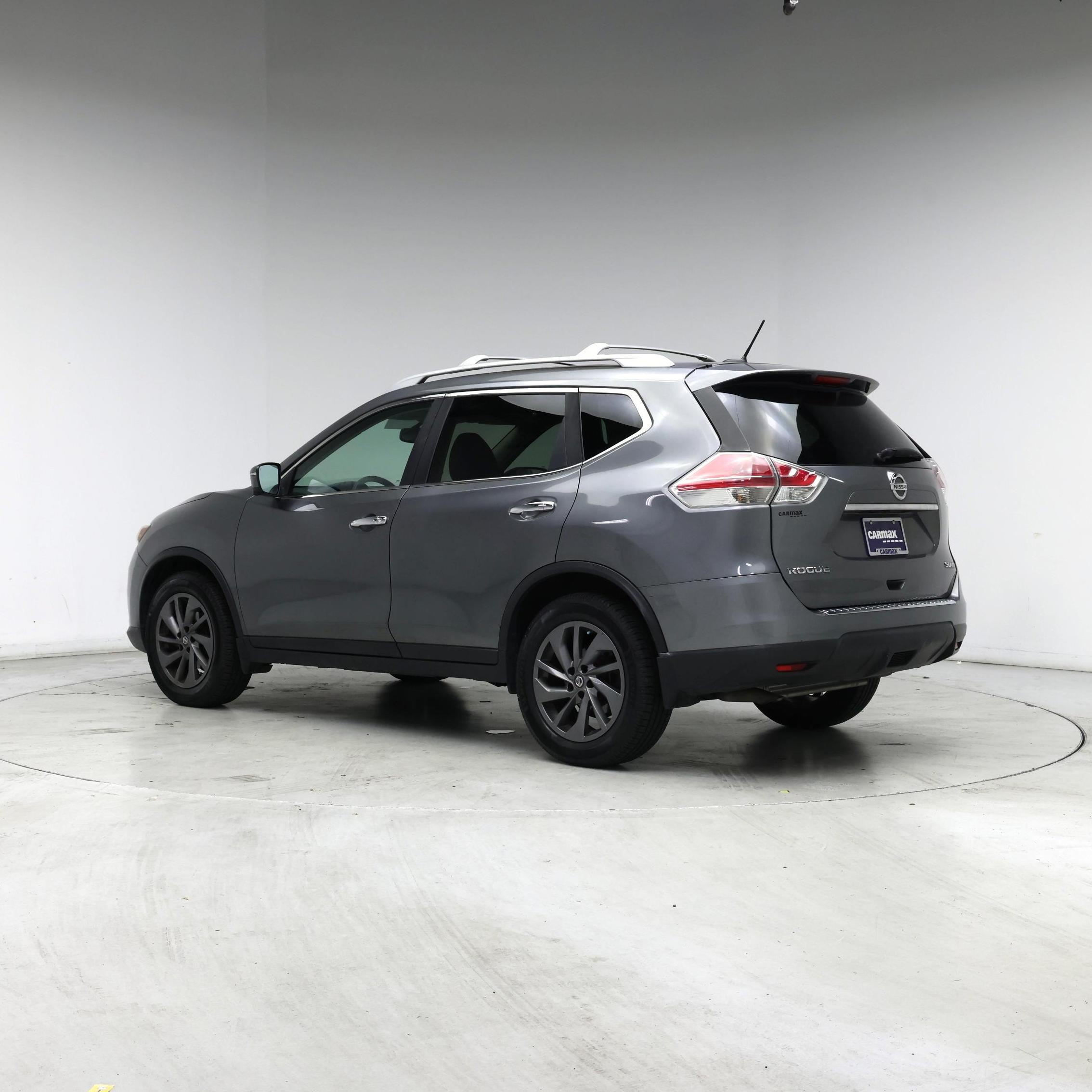 Thumbnail: 2016 Nissan Rogue - 2