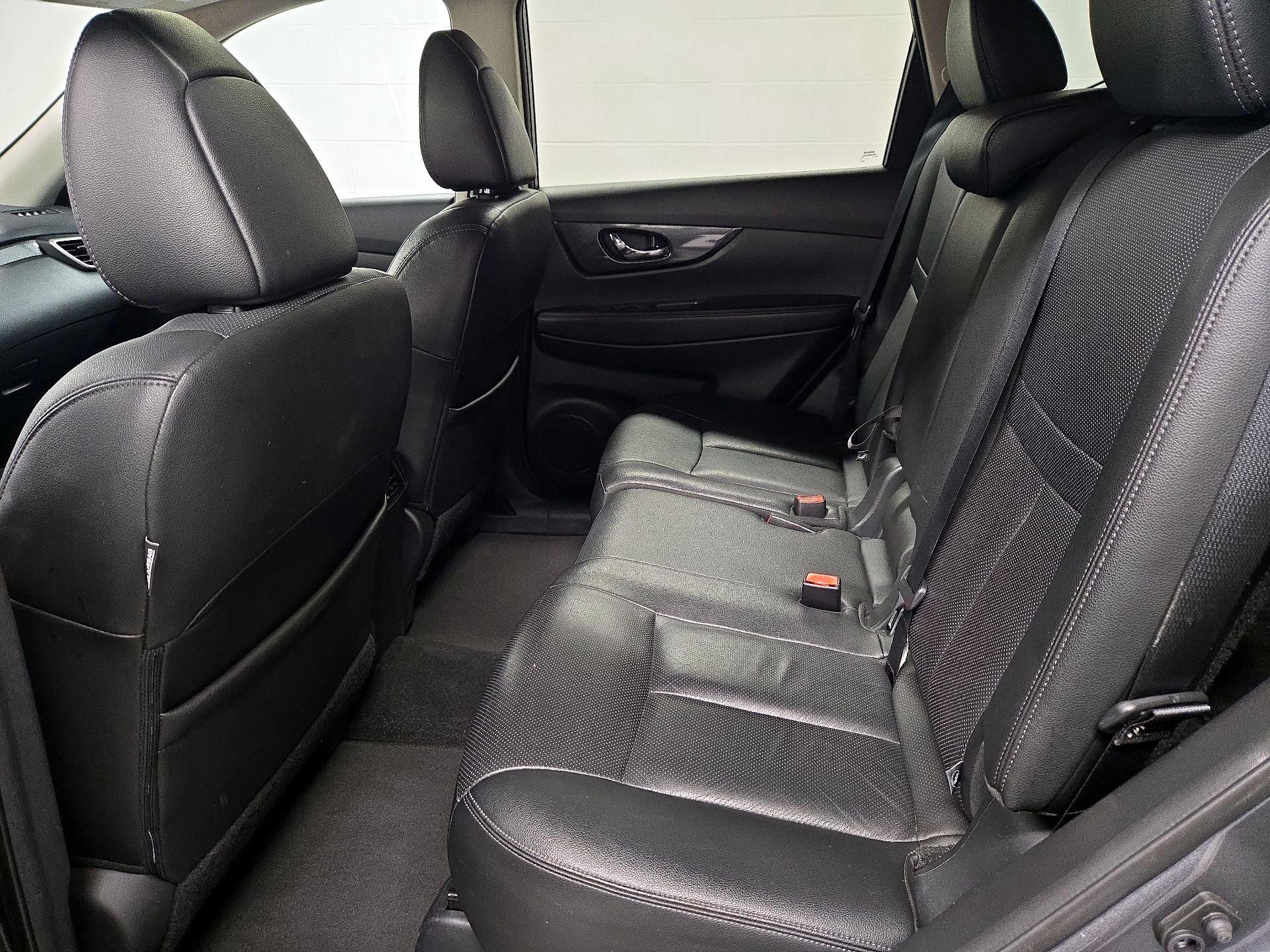 Thumbnail: 2016 Nissan Rogue - 20