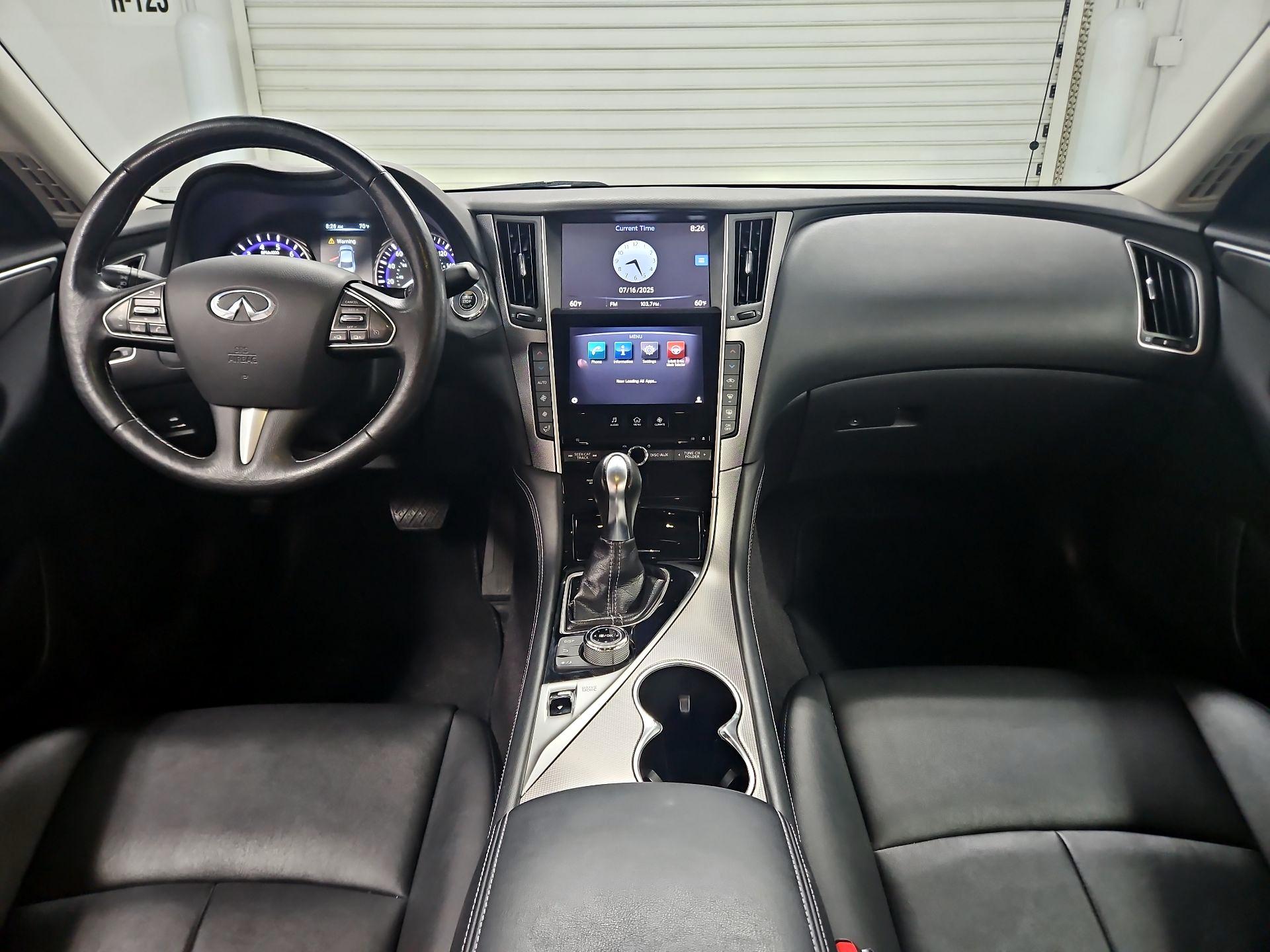 Thumbnail: 2015 INFINITI Q50 - 9
