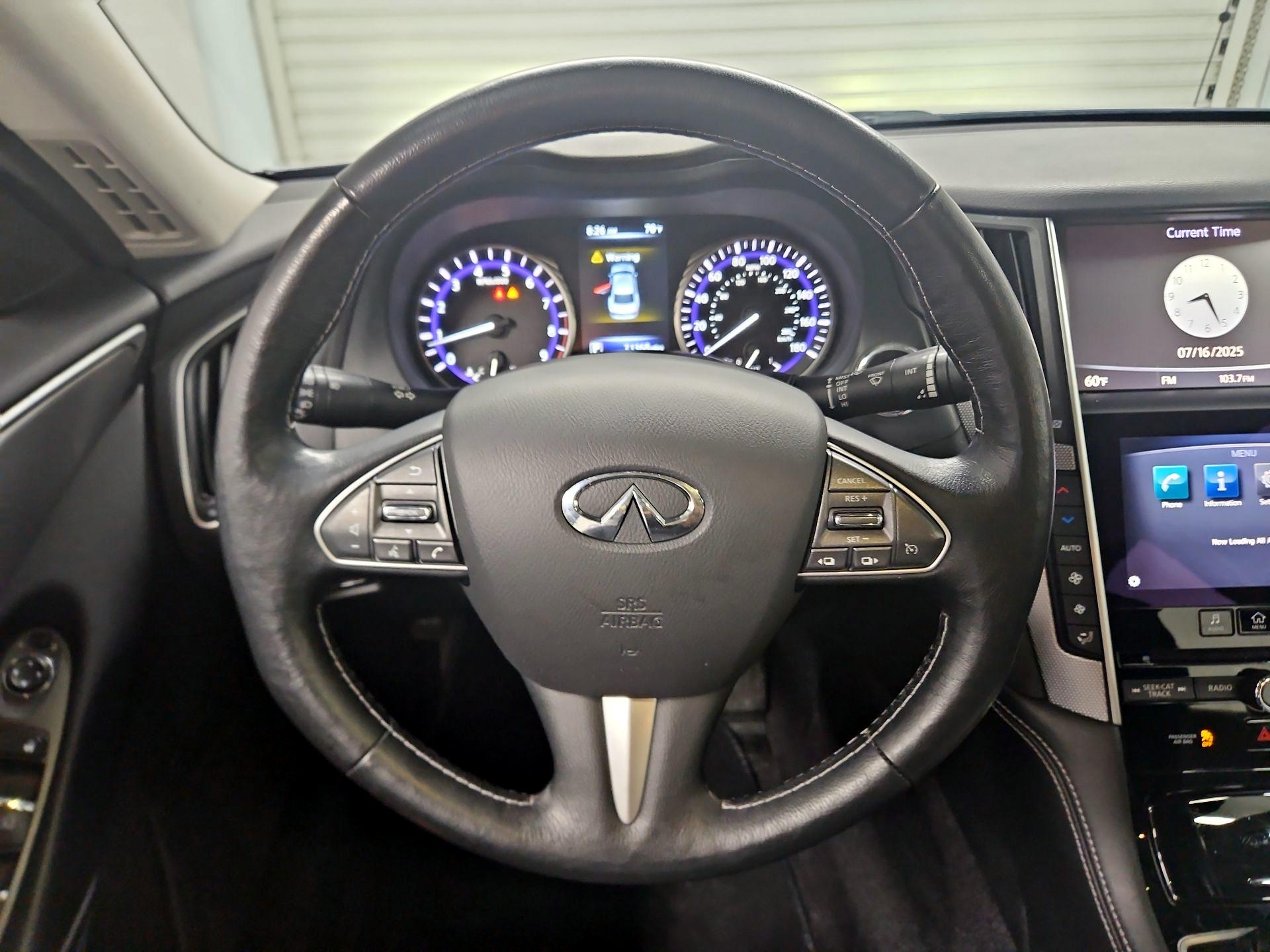 Thumbnail: 2015 INFINITI Q50 - 10