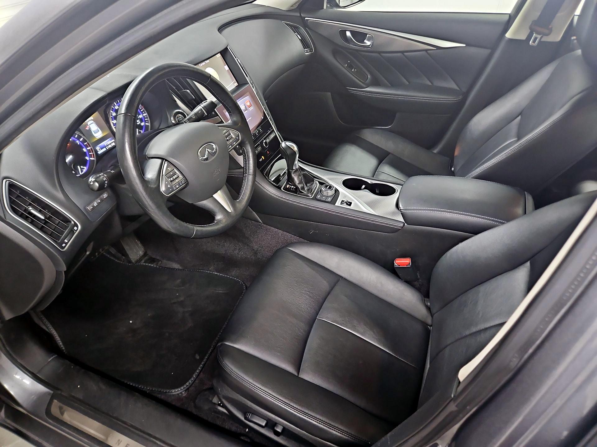 Thumbnail: 2015 INFINITI Q50 - 11