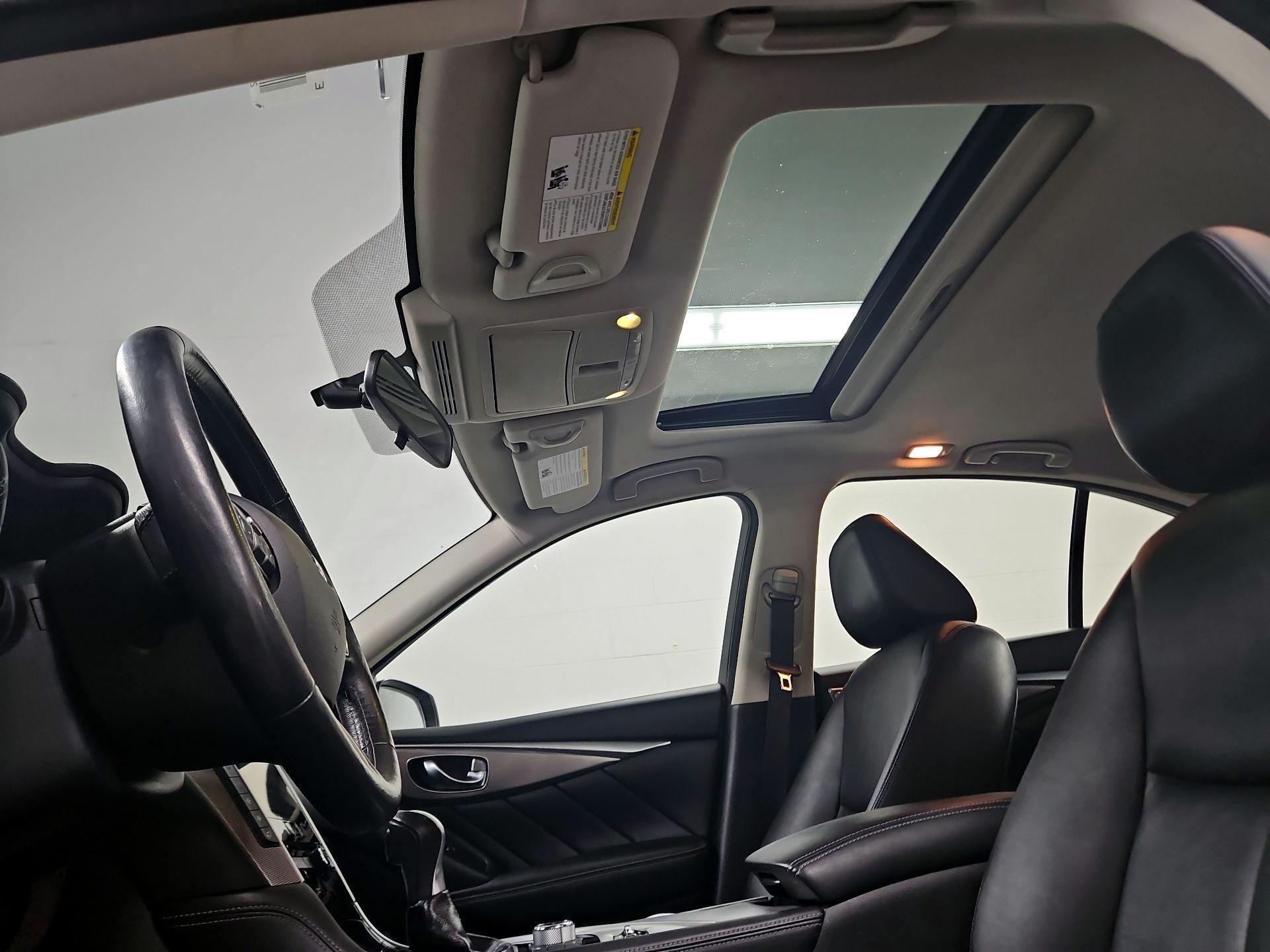 Thumbnail: 2015 INFINITI Q50 - 19