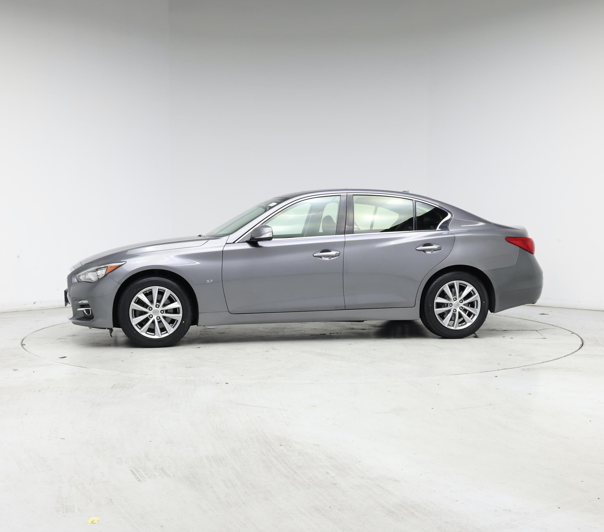 Thumbnail: 2015 INFINITI Q50 - 3