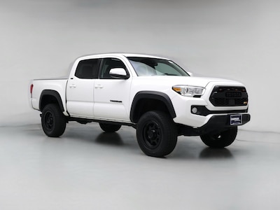 White 2021 Toyota Tacoma SR5
