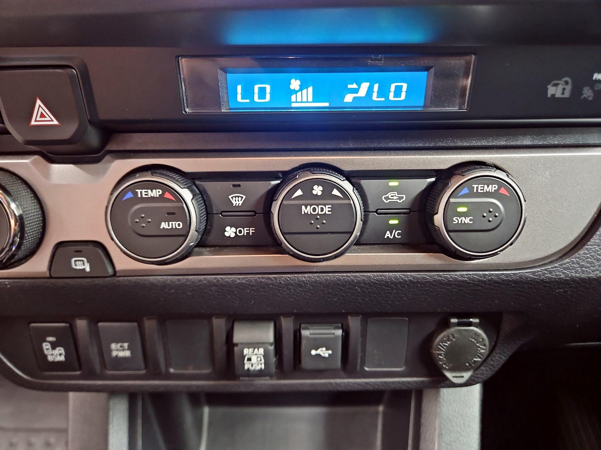 Thumbnail: 2021 Toyota Tacoma - 16