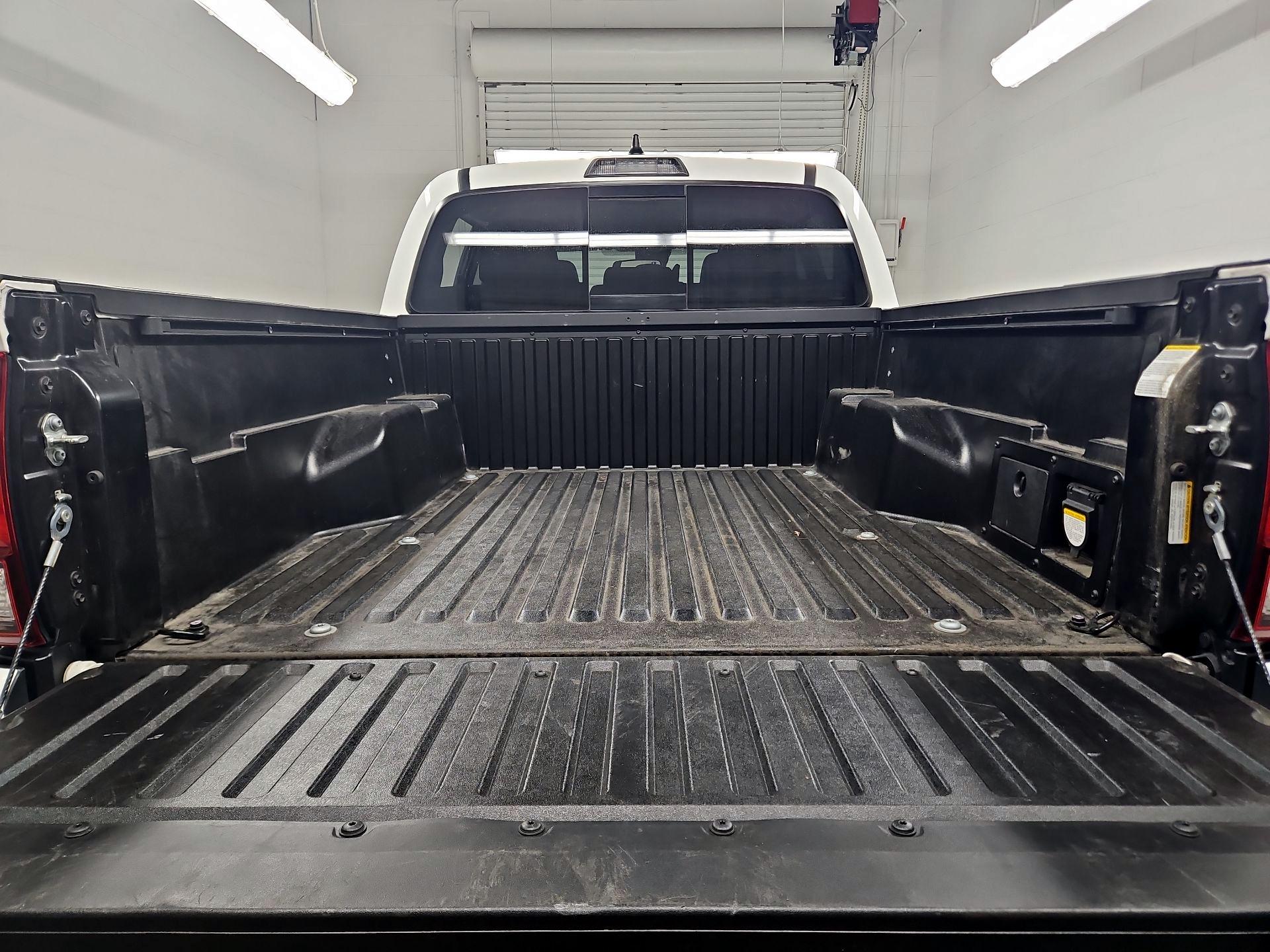 Thumbnail: 2021 Toyota Tacoma - 20