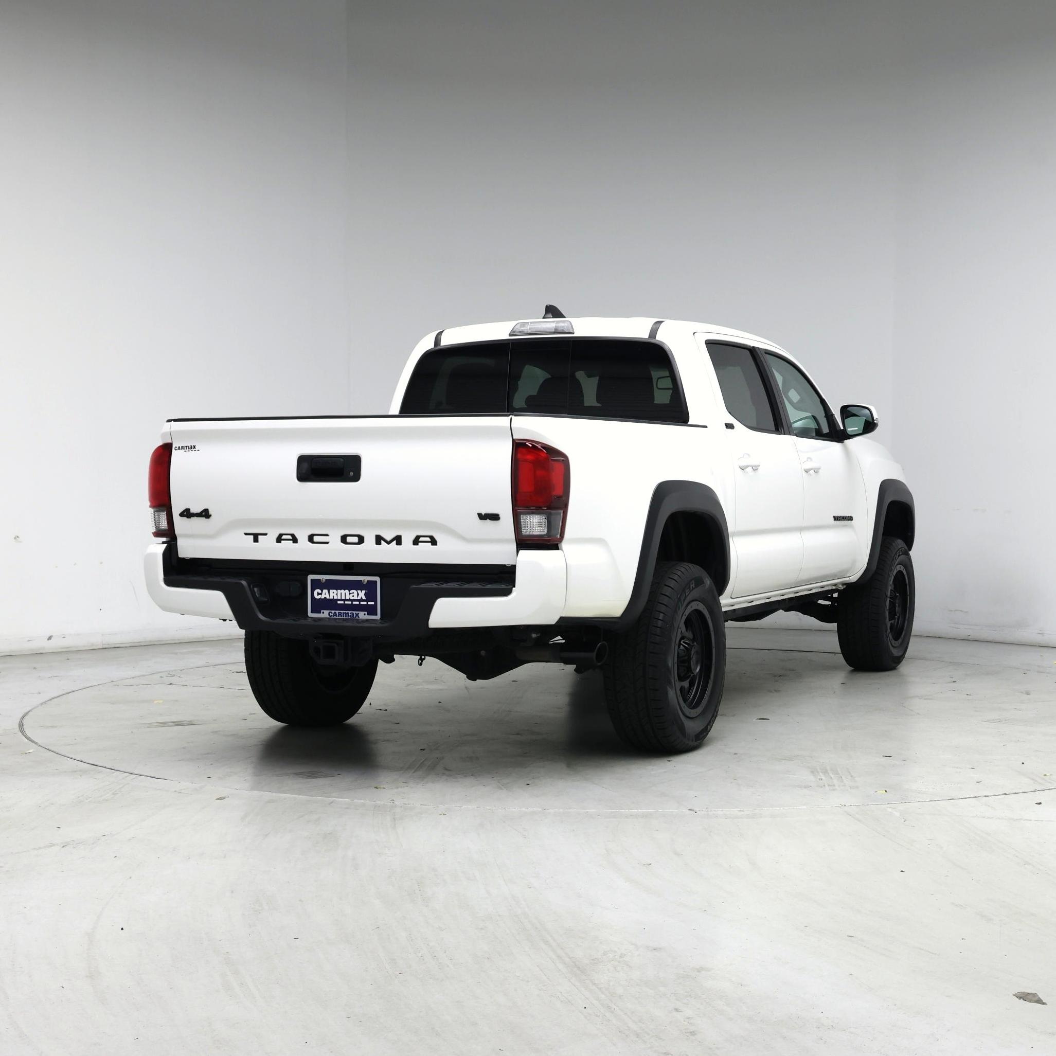 Thumbnail: 2021 Toyota Tacoma - 8