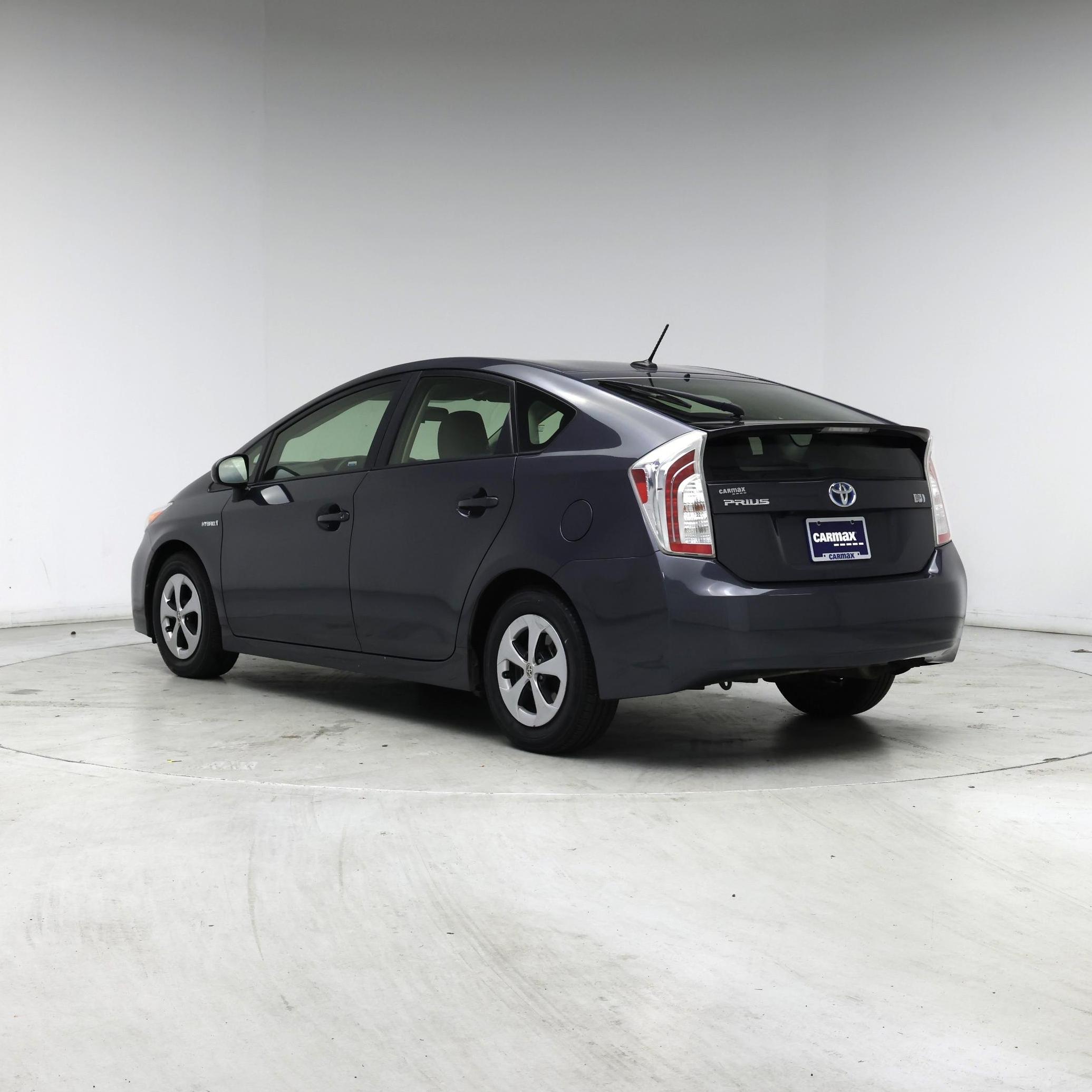 Thumbnail: 2015 Toyota Prius - 2