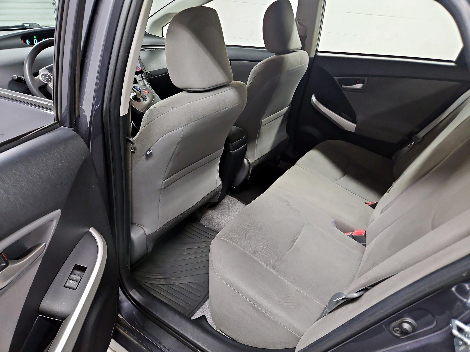 Thumbnail: 2015 Toyota Prius - 19