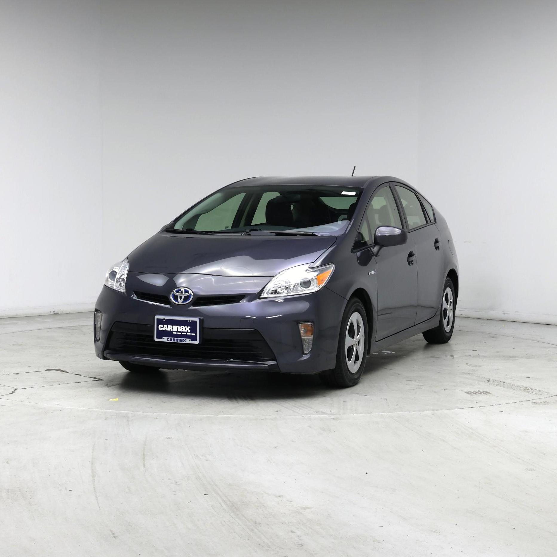 Thumbnail: 2015 Toyota Prius - 4