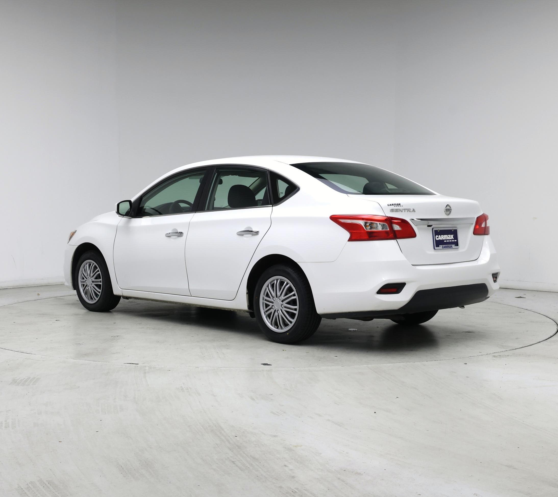 Thumbnail: 2018 Nissan Sentra - 2