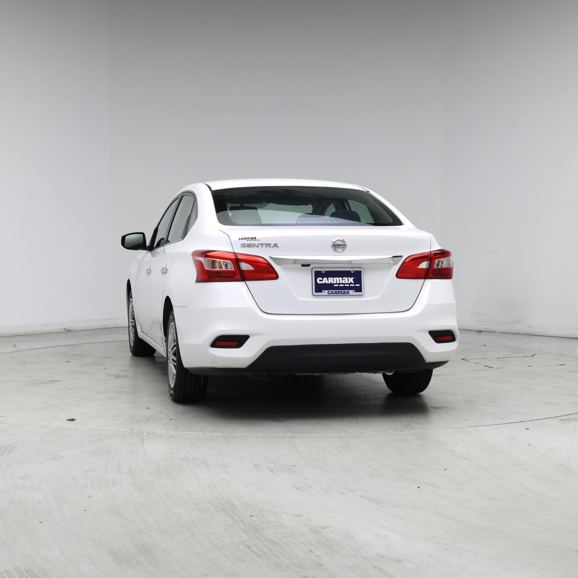 Thumbnail: 2018 Nissan Sentra - 6