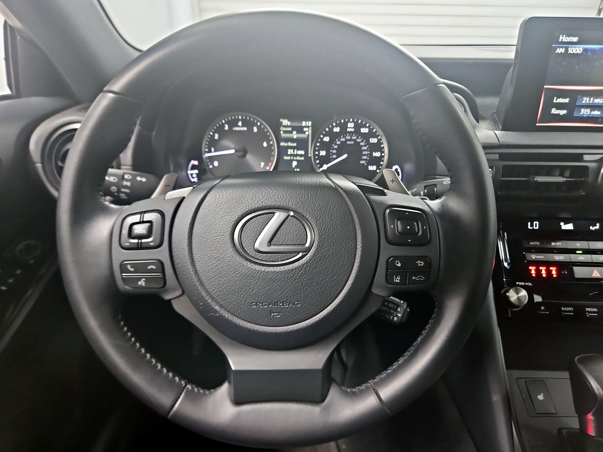 Thumbnail: 2024 Lexus IS - 10