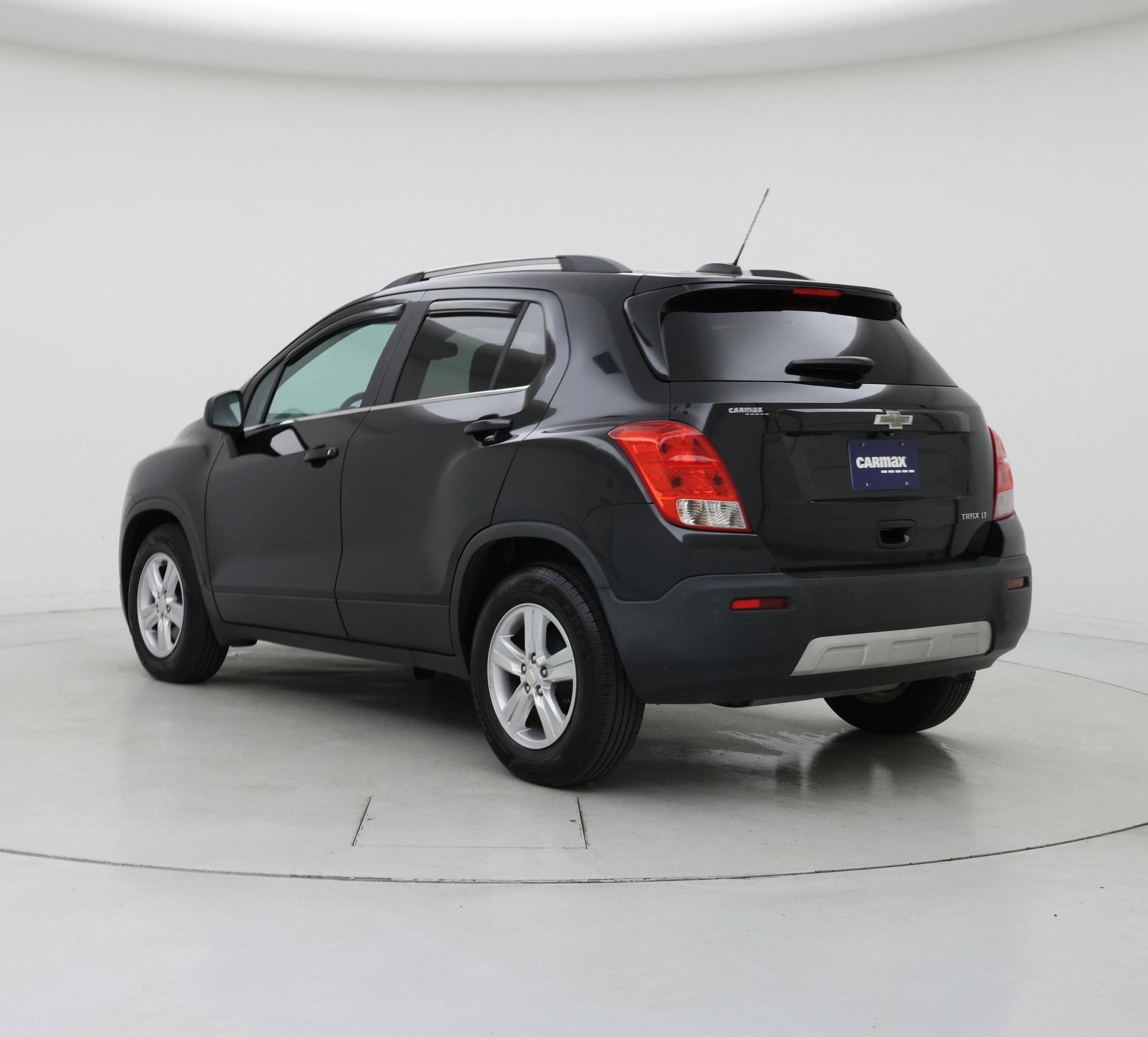 Thumbnail: 2015 Chevrolet Trax - 2