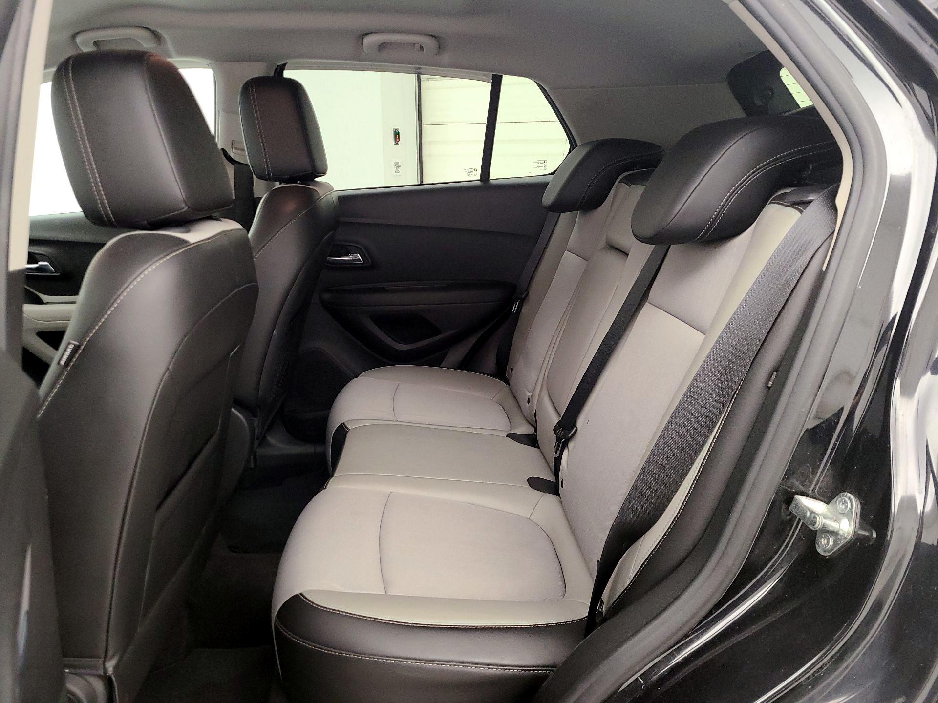 Thumbnail: 2015 Chevrolet Trax - 19