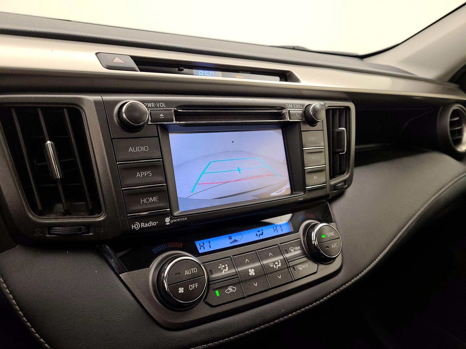 Thumbnail: 2015 Toyota RAV4 - 14