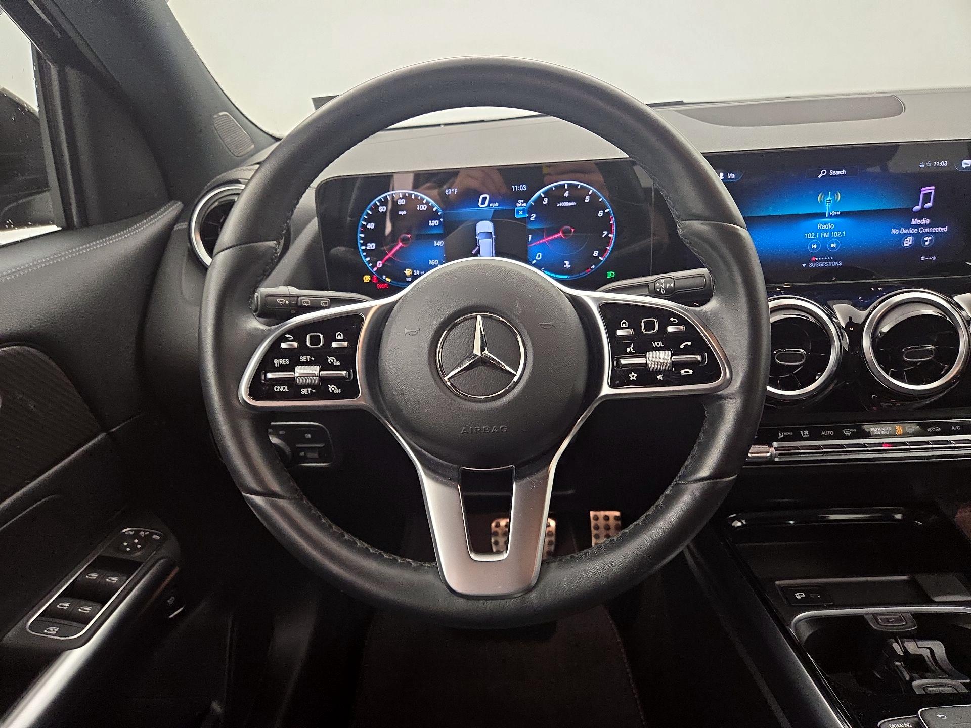 Thumbnail: 2023 Mercedes-Benz GLA - 10
