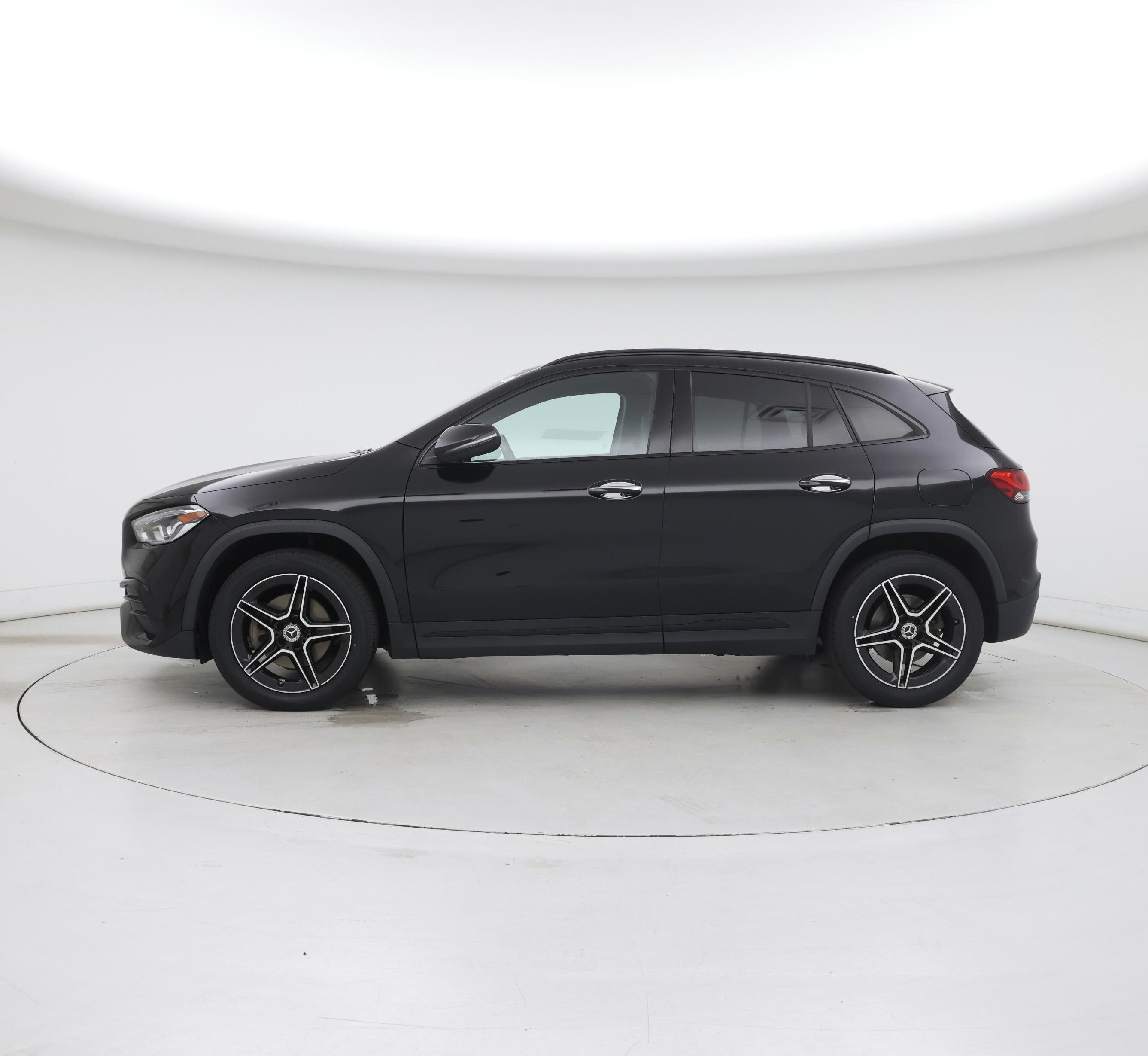 Thumbnail: 2023 Mercedes-Benz GLA - 3