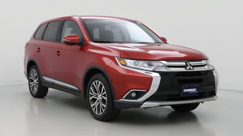 2017 Mitsubishi Outlander SE Hero Image