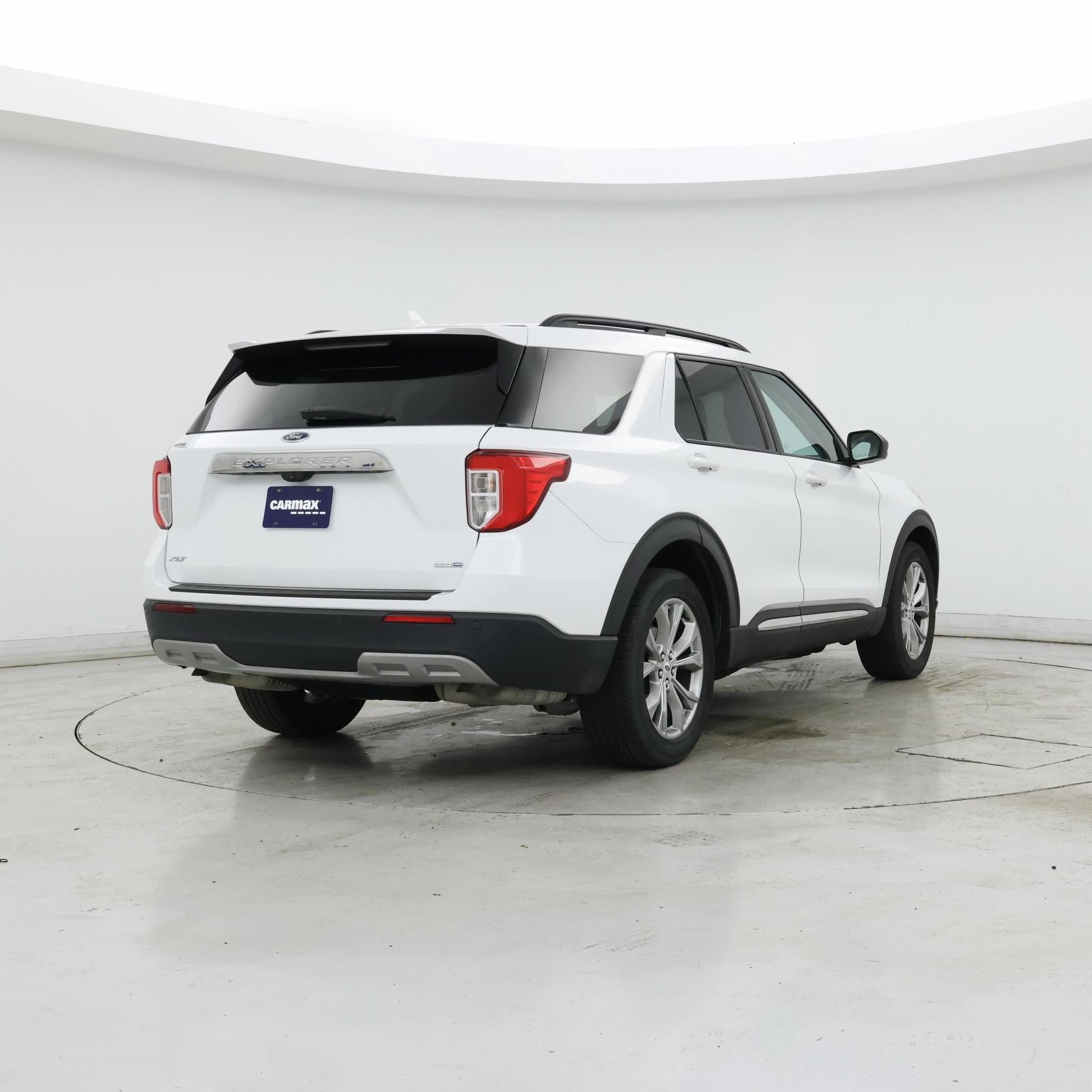 Thumbnail: 2020 Ford Explorer - 8