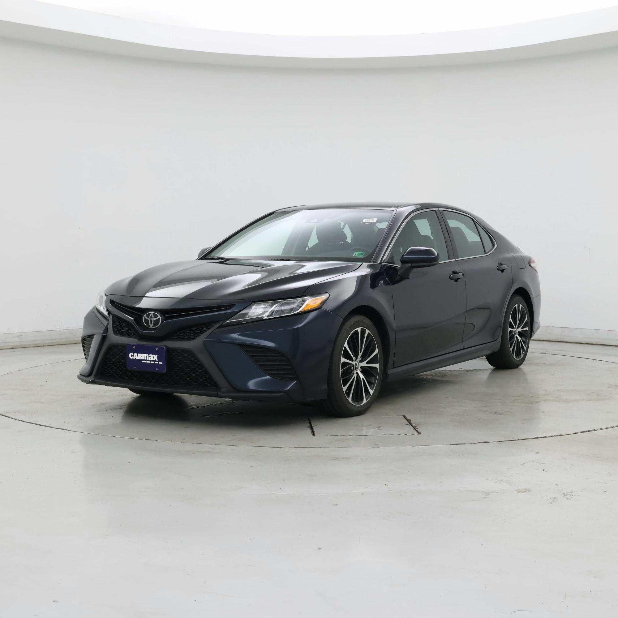 Thumbnail: 2020 Toyota Camry - 4