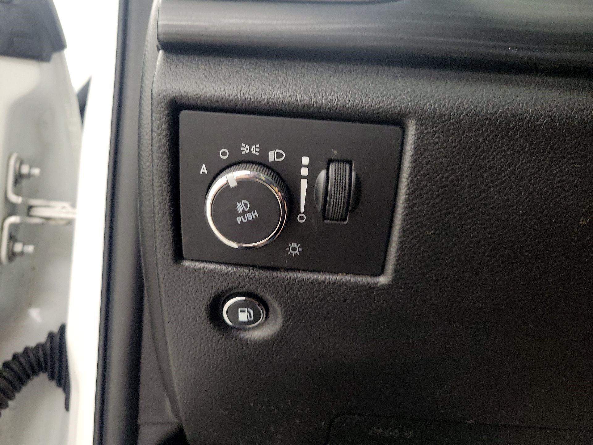 Thumbnail: 2021 Jeep Grand Cherokee - 13