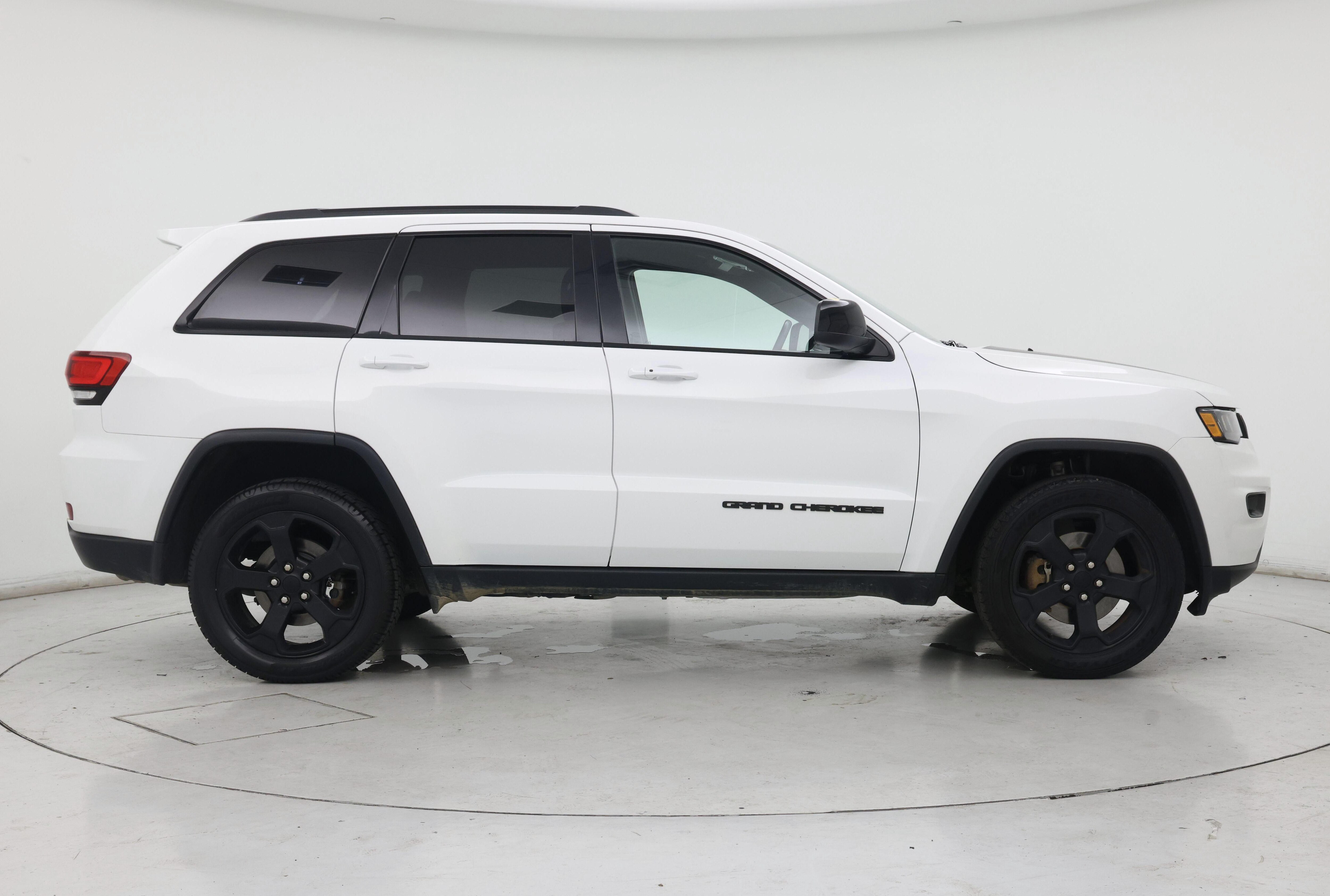 Thumbnail: 2021 Jeep Grand Cherokee - 7
