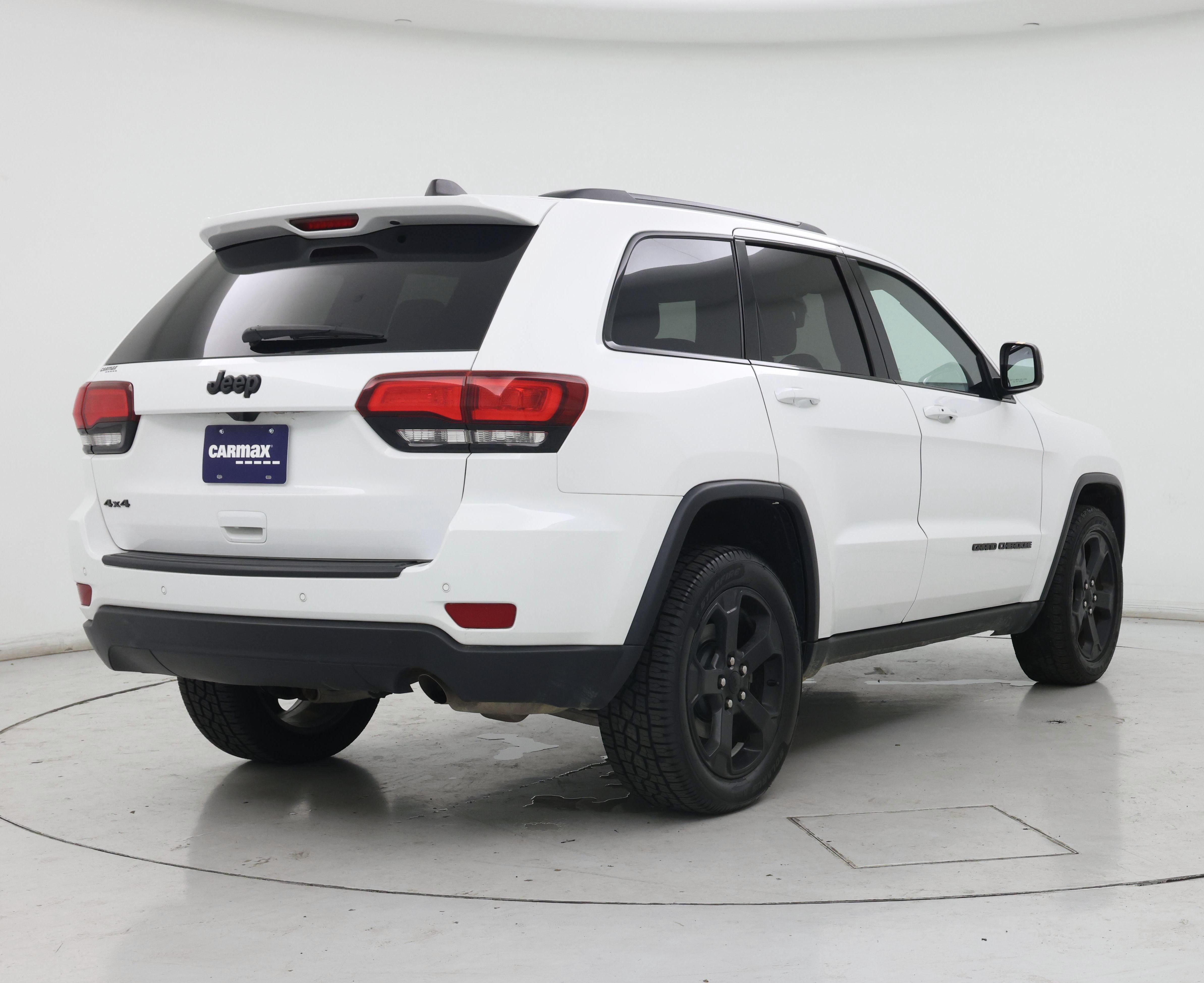 Thumbnail: 2021 Jeep Grand Cherokee - 8