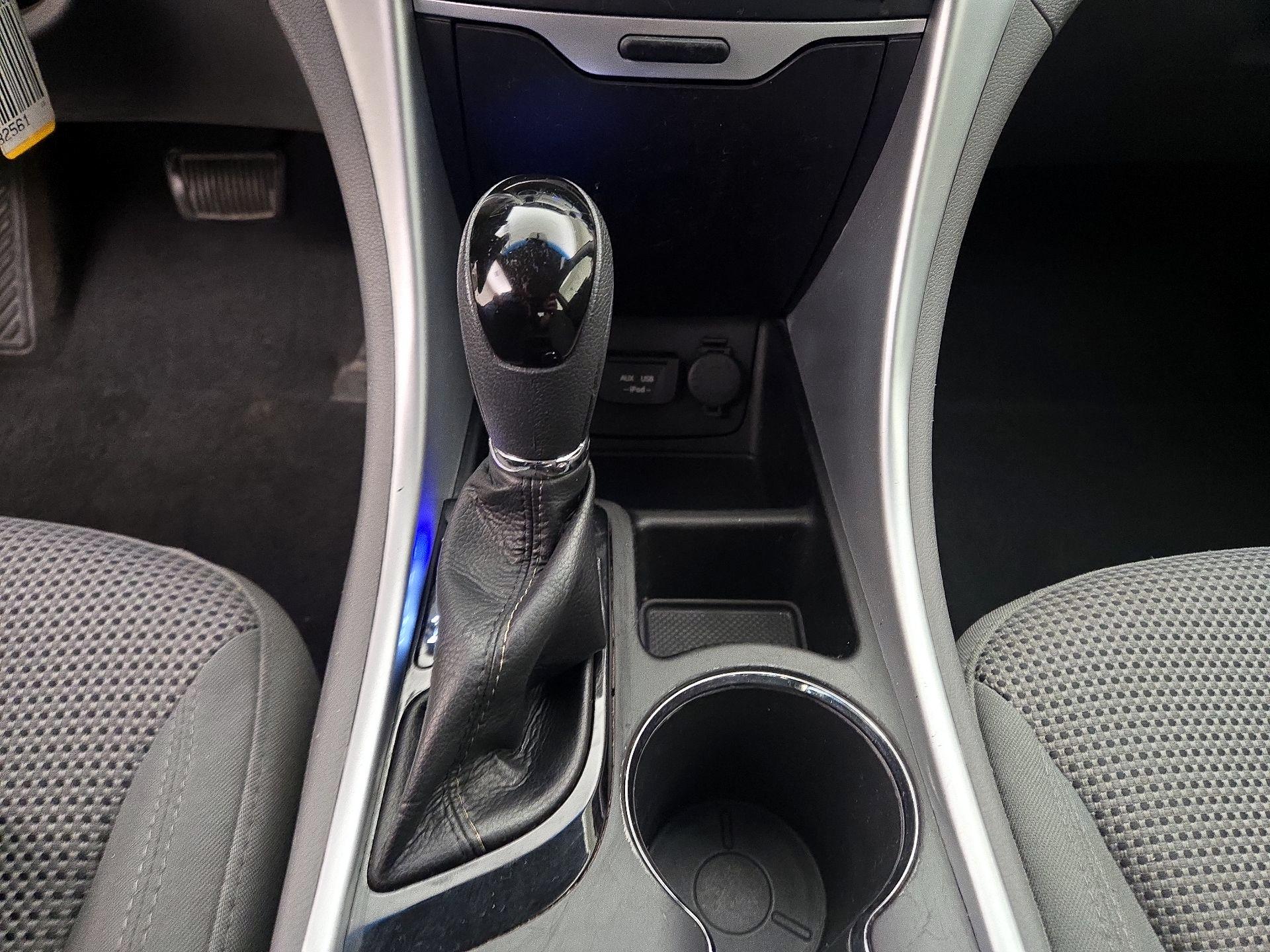 Thumbnail: 2013 Hyundai Sonata - 16
