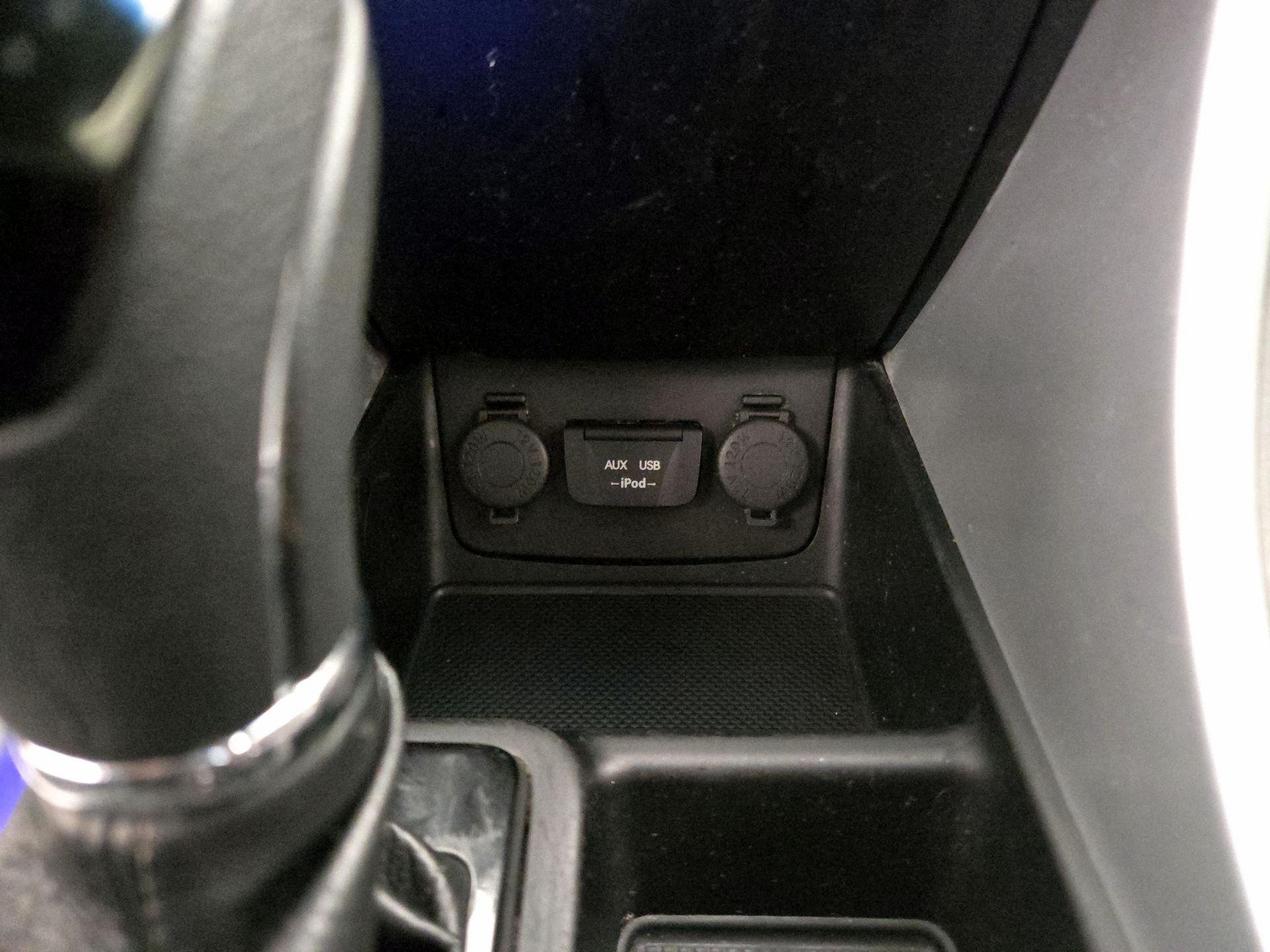 Thumbnail: 2013 Hyundai Sonata - 17