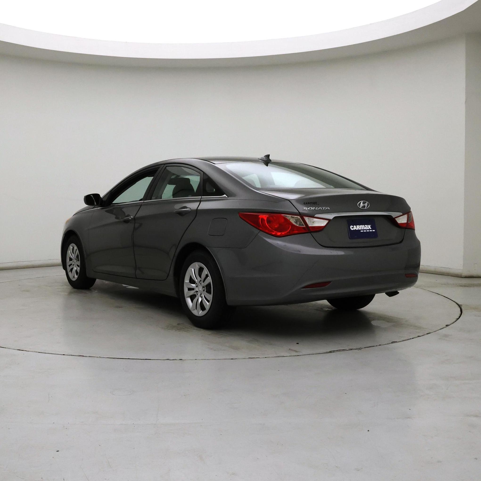 Thumbnail: 2013 Hyundai Sonata - 2
