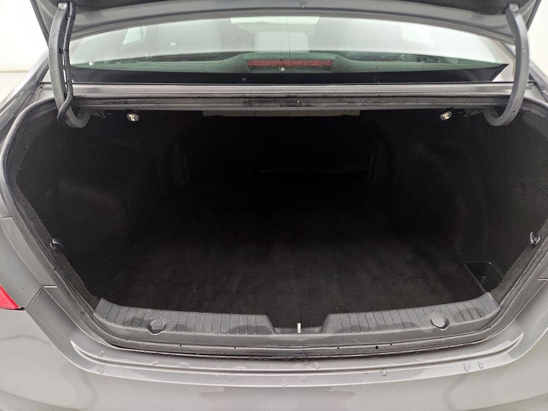 Thumbnail: 2013 Hyundai Sonata - 19