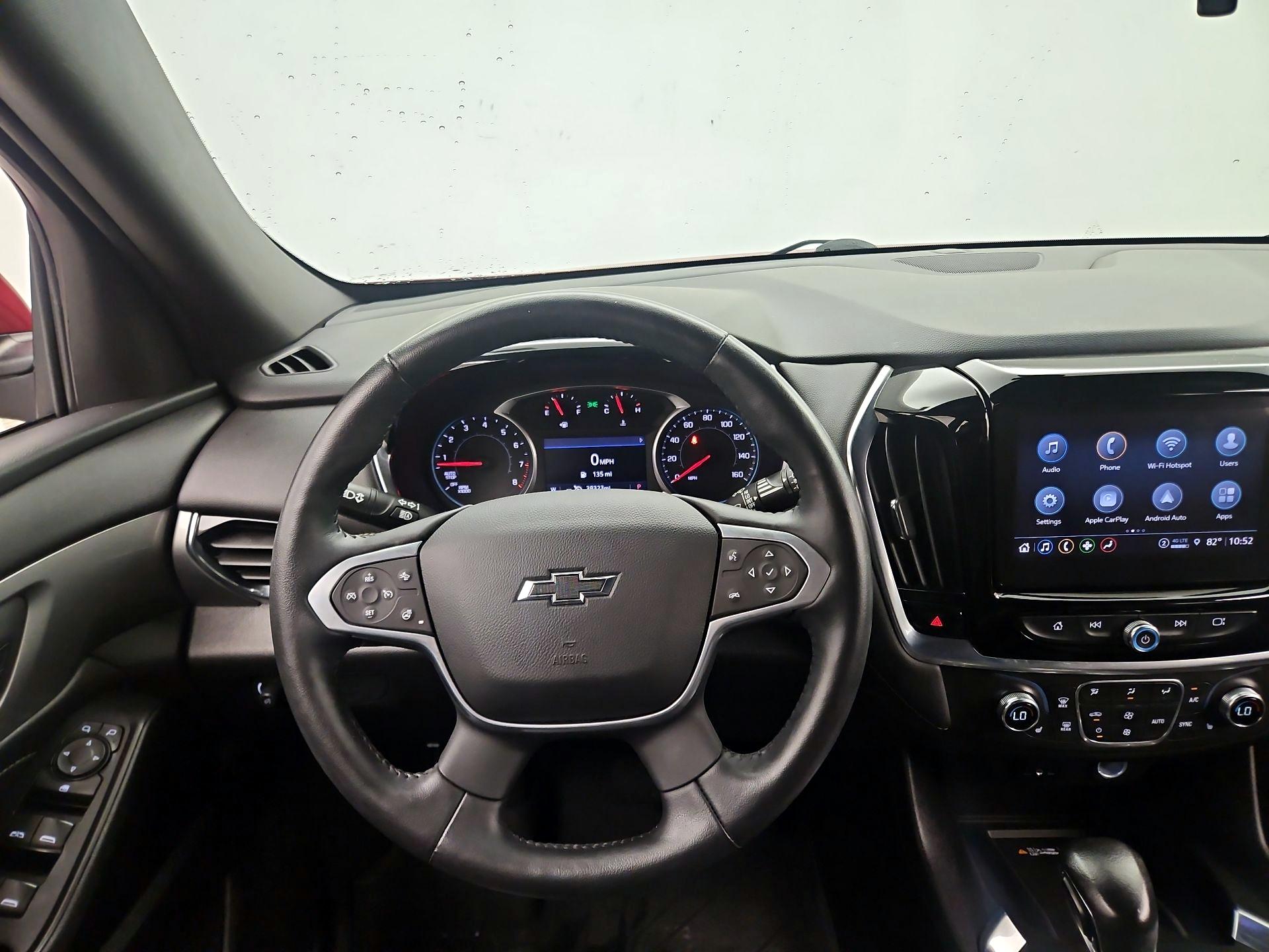 Thumbnail: 2022 Chevrolet Traverse - 10