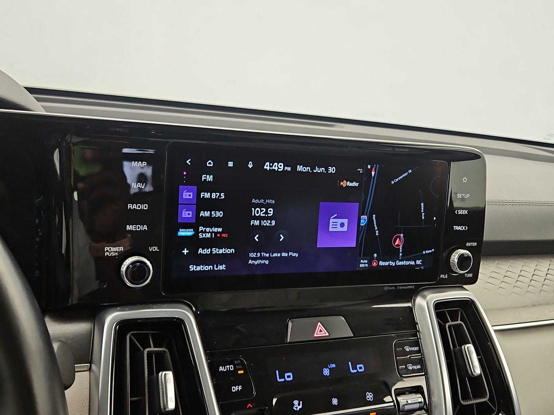 Thumbnail: 2022 Kia Sorento - 16