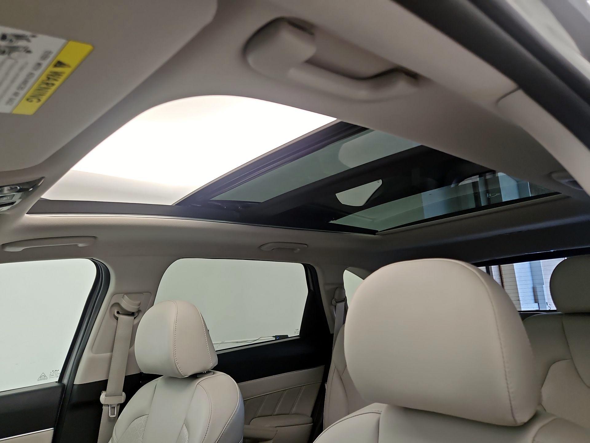 Thumbnail: 2022 Kia Sorento - 20