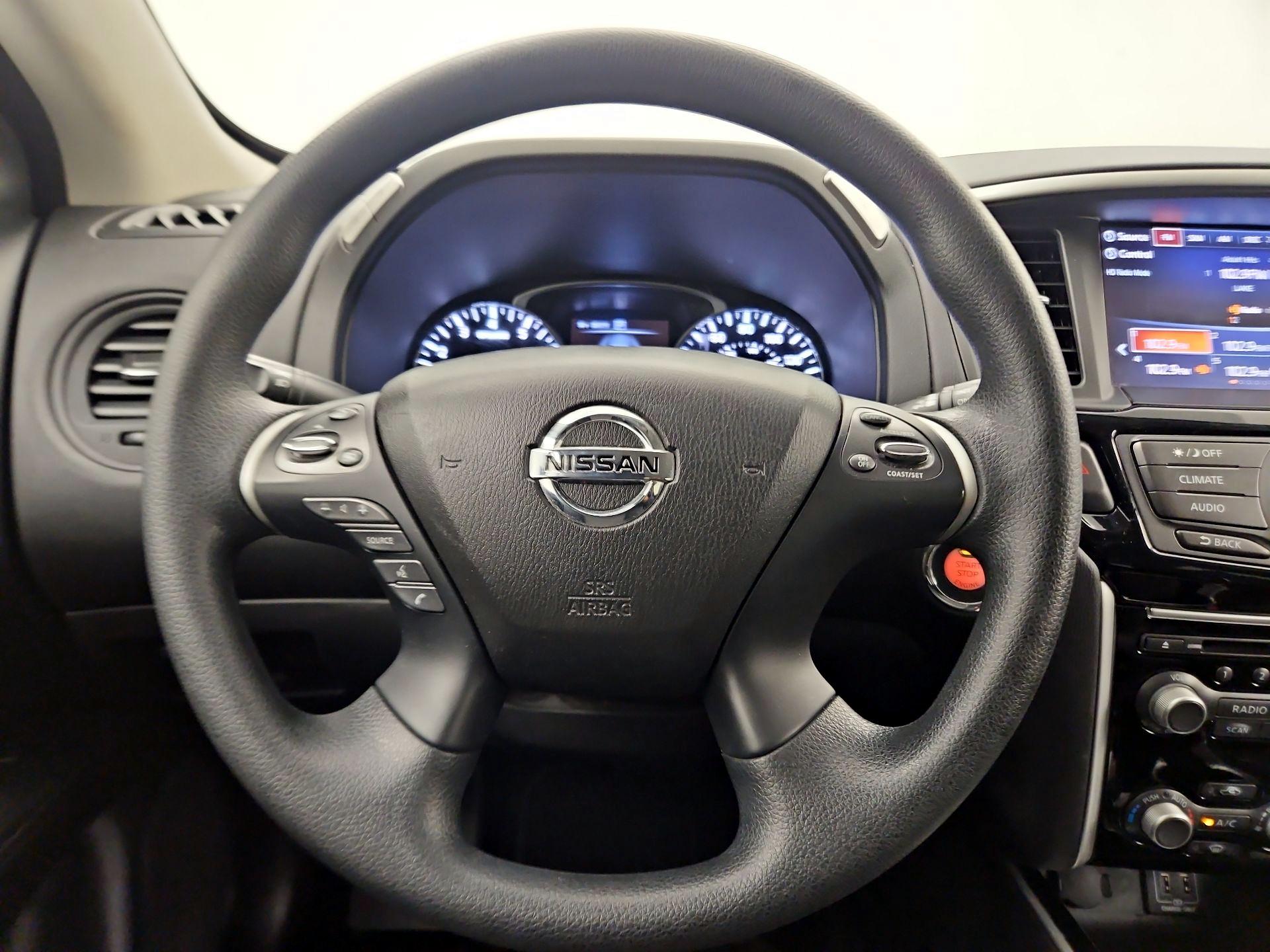 Thumbnail: 2018 Nissan Pathfinder - 10