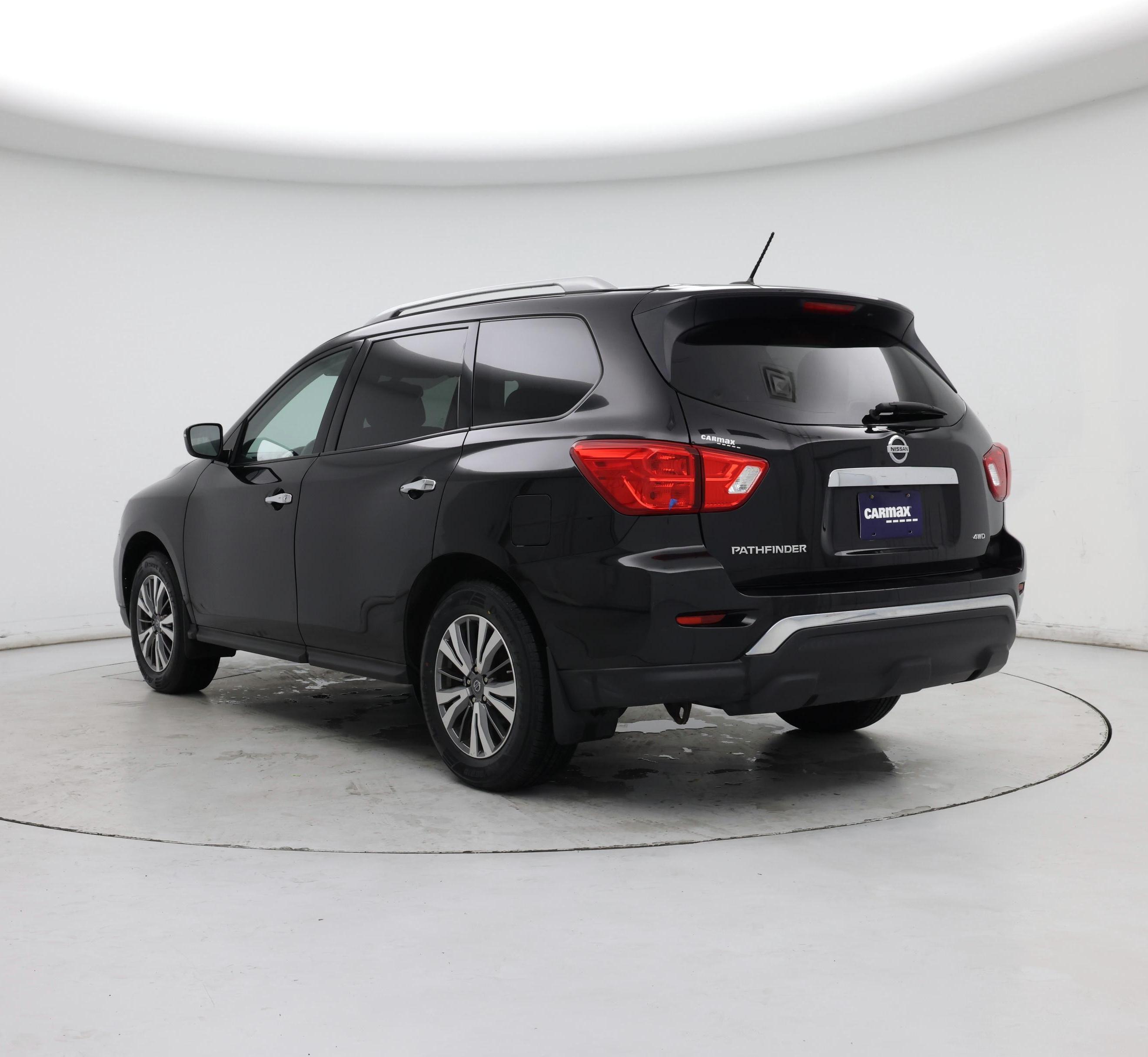 Thumbnail: 2018 Nissan Pathfinder - 2