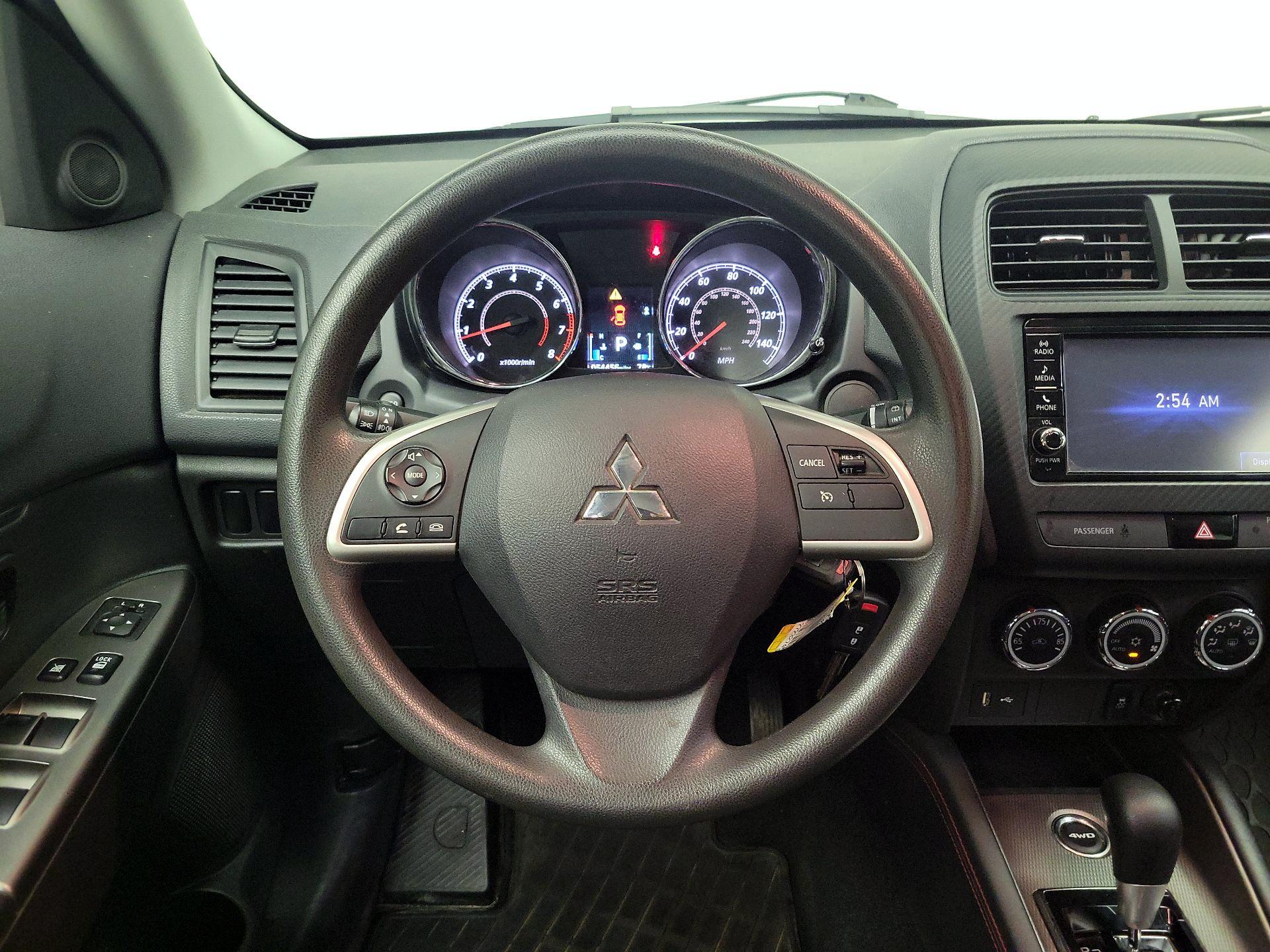 Thumbnail: 2019 Mitsubishi Outlander Sport - 10