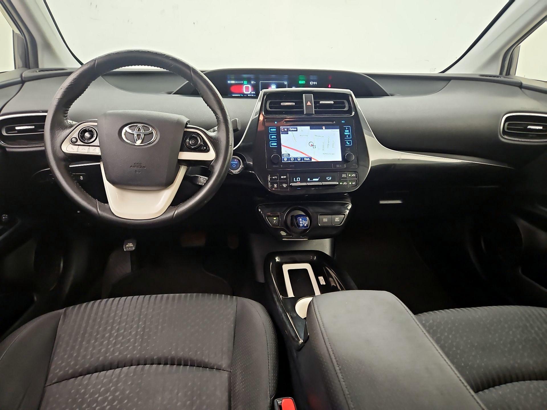 Thumbnail: 2016 Toyota Prius - 9