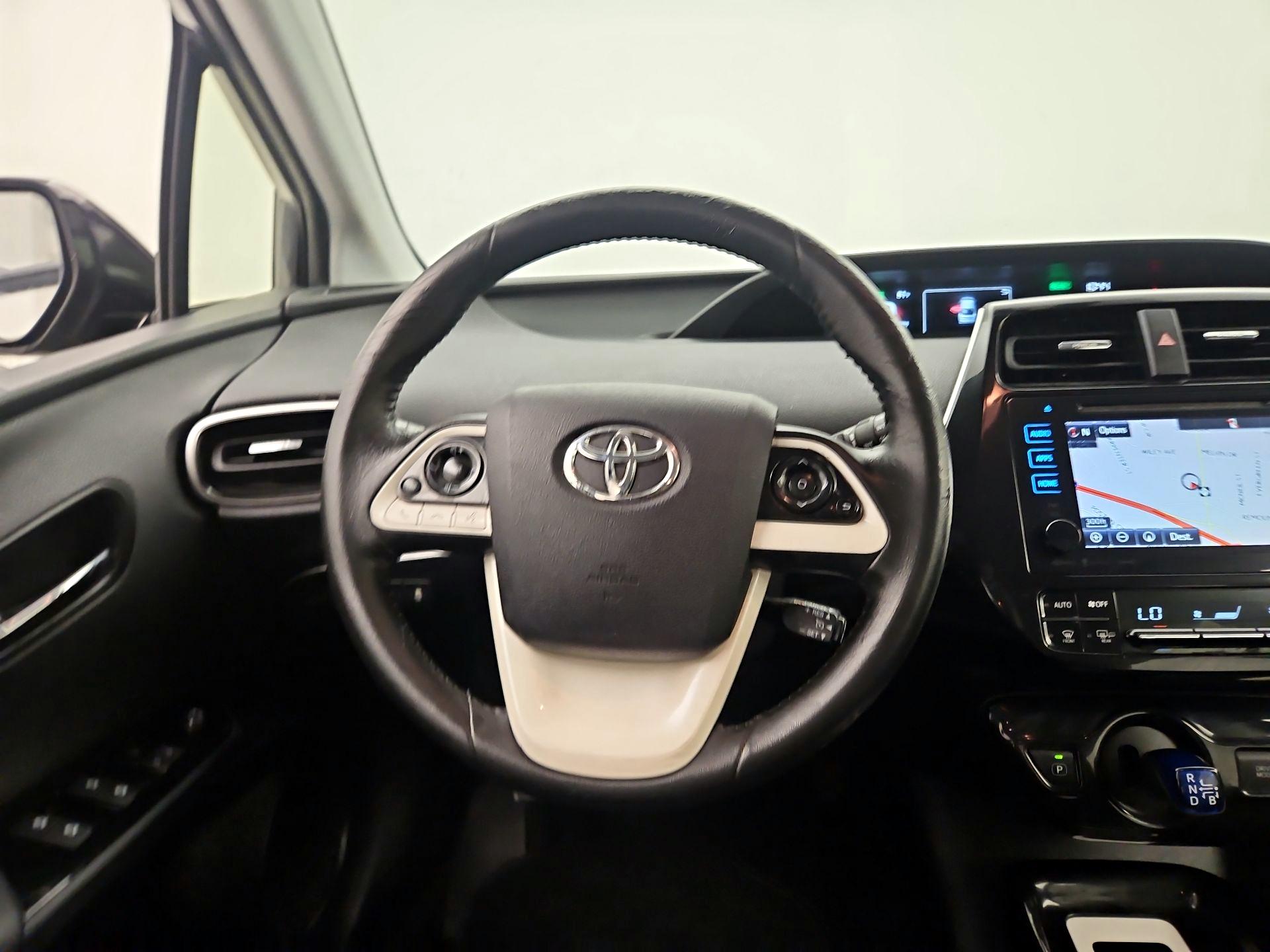 Thumbnail: 2016 Toyota Prius - 10