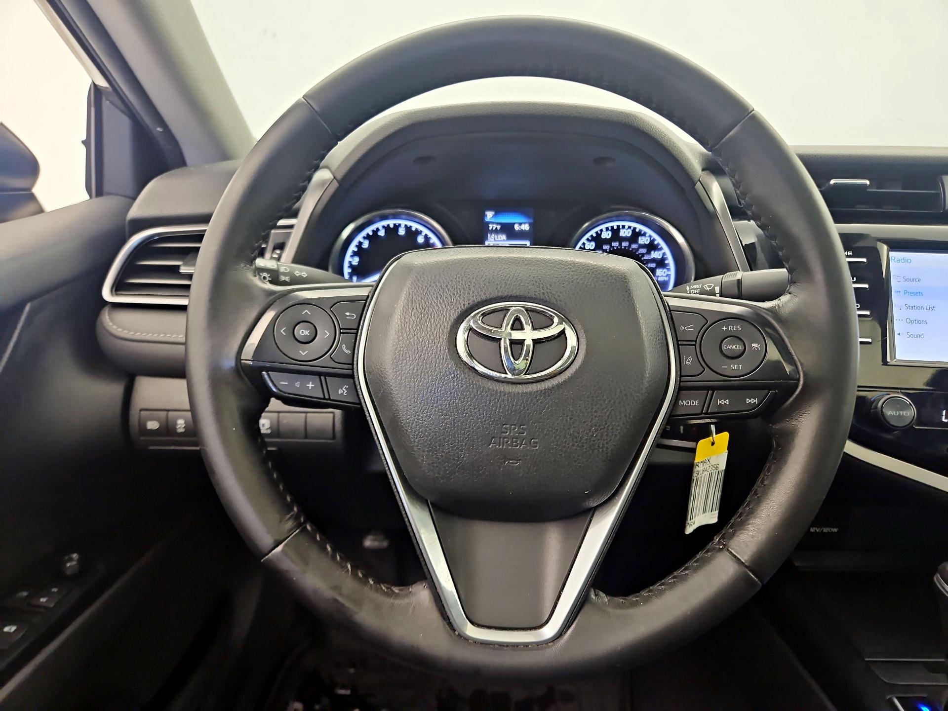 Thumbnail: 2019 Toyota Camry - 10